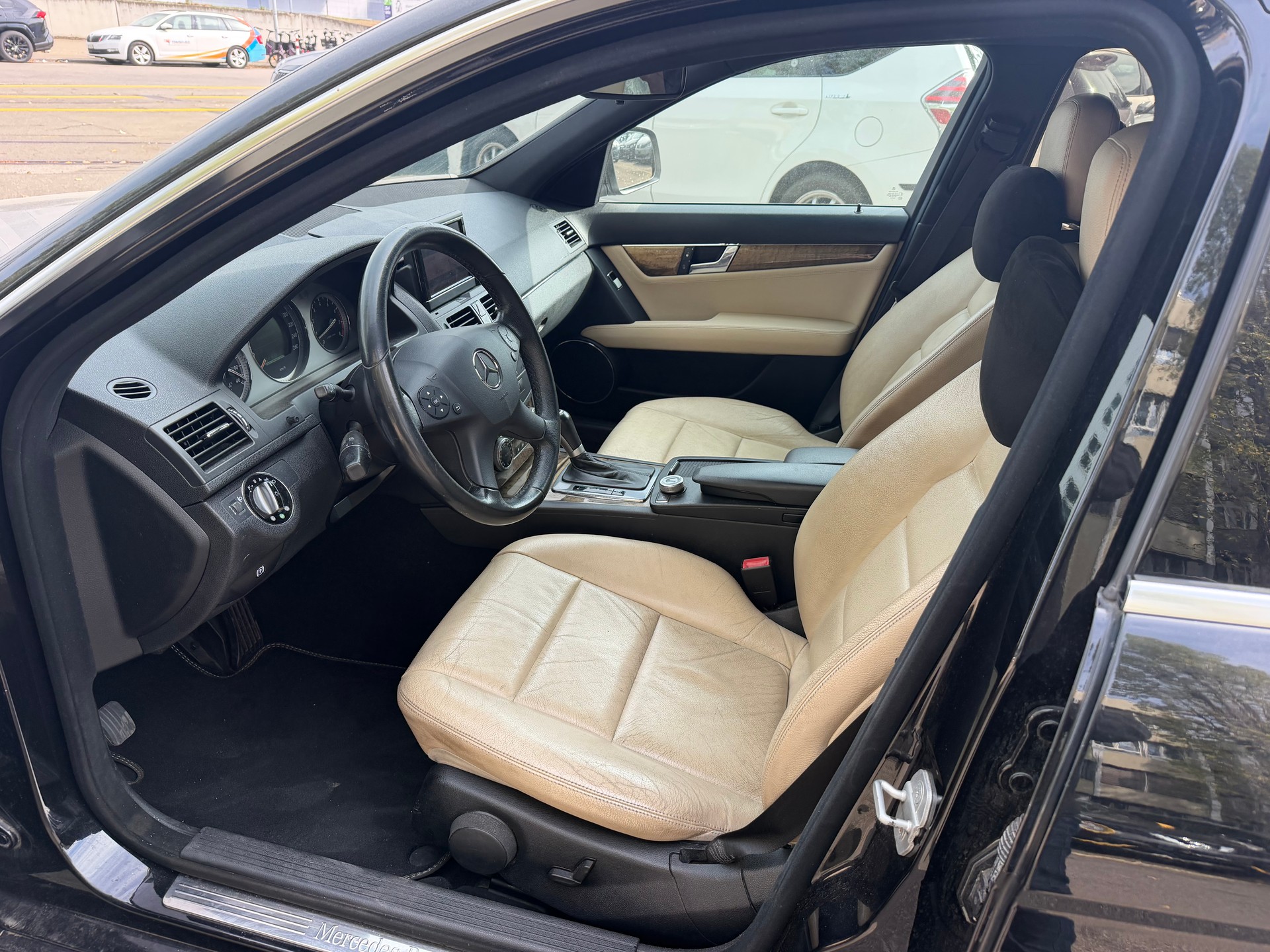 MERCEDES-BENZ C 300 (280) Elégance 7G-Tronic-image-10