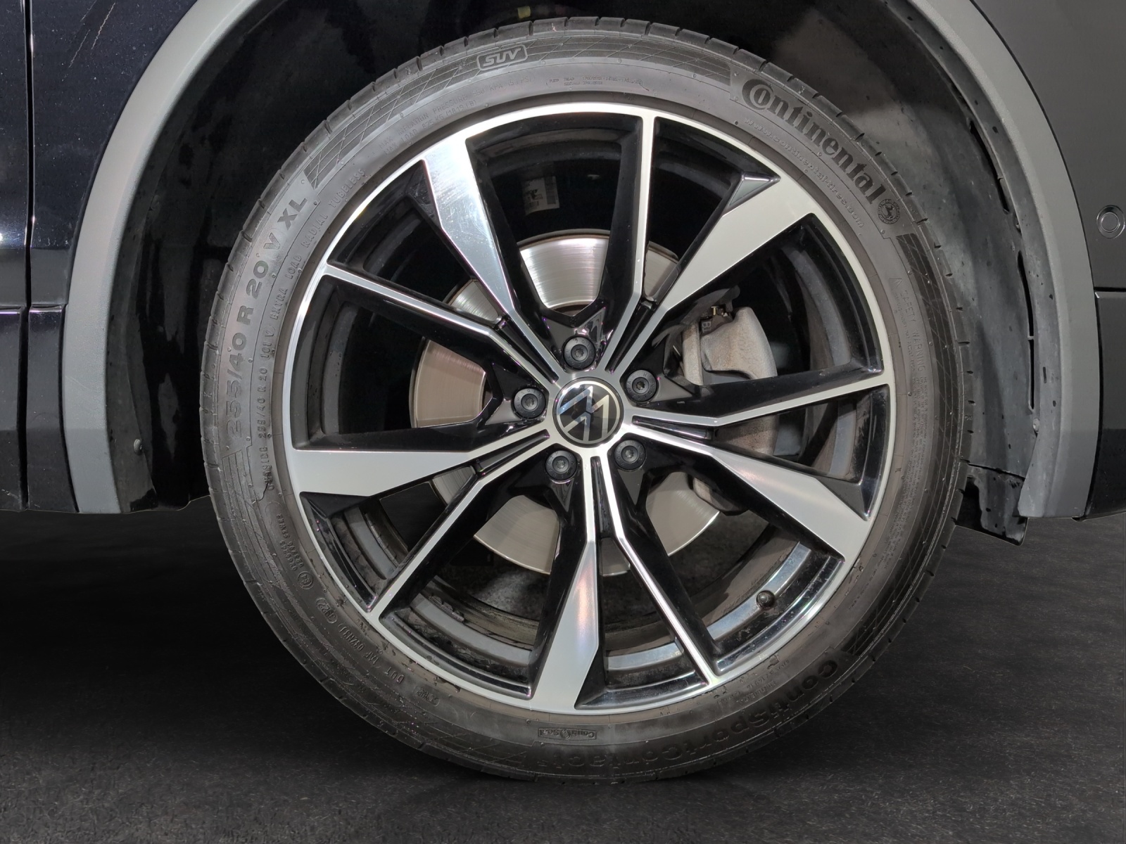 VW Tiguan Allspace 2.0TSI R-Line 4Motion DSG-image-4