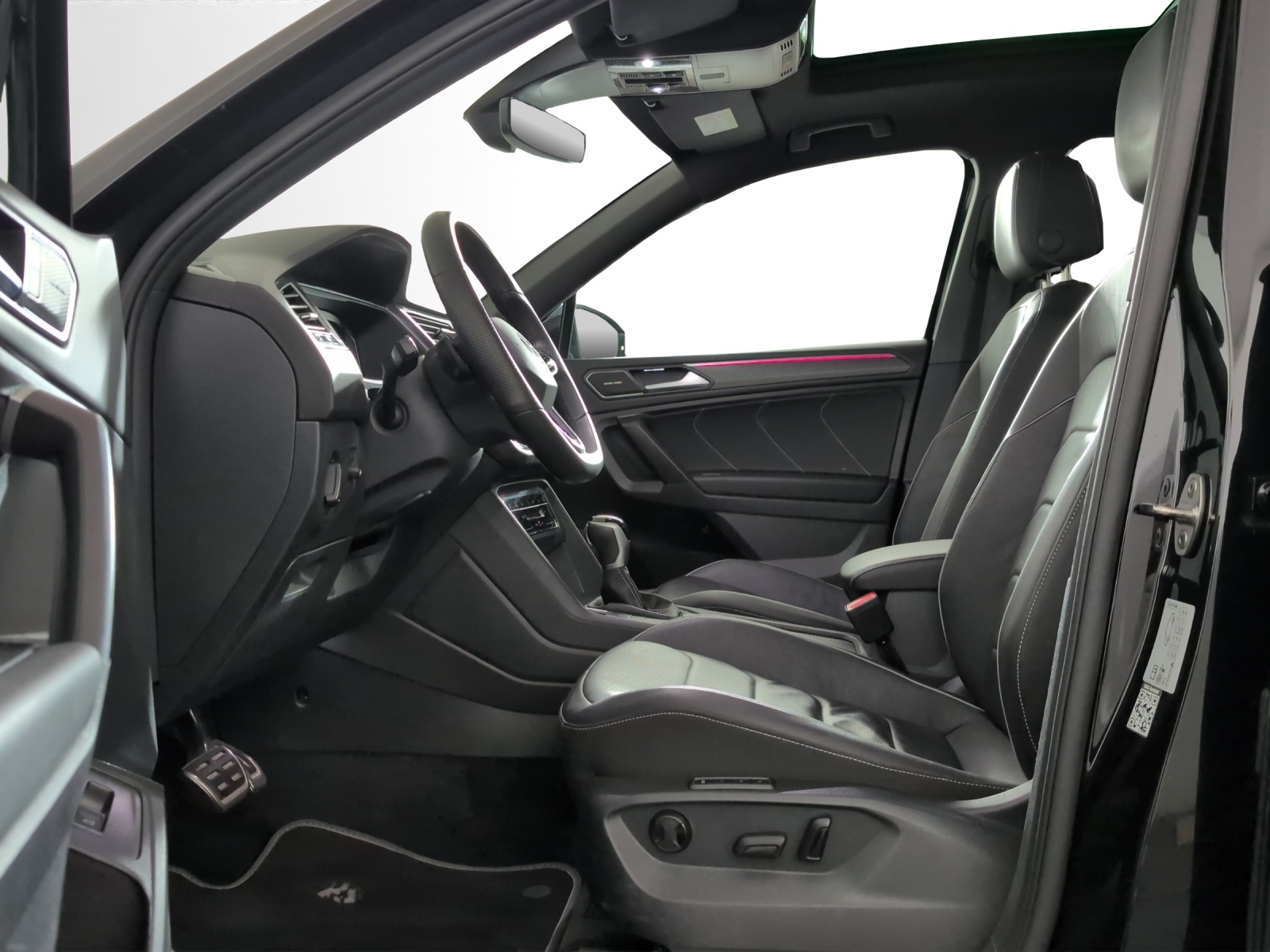 VW Tiguan Allspace 2.0TSI R-Line 4Motion DSG-image-5