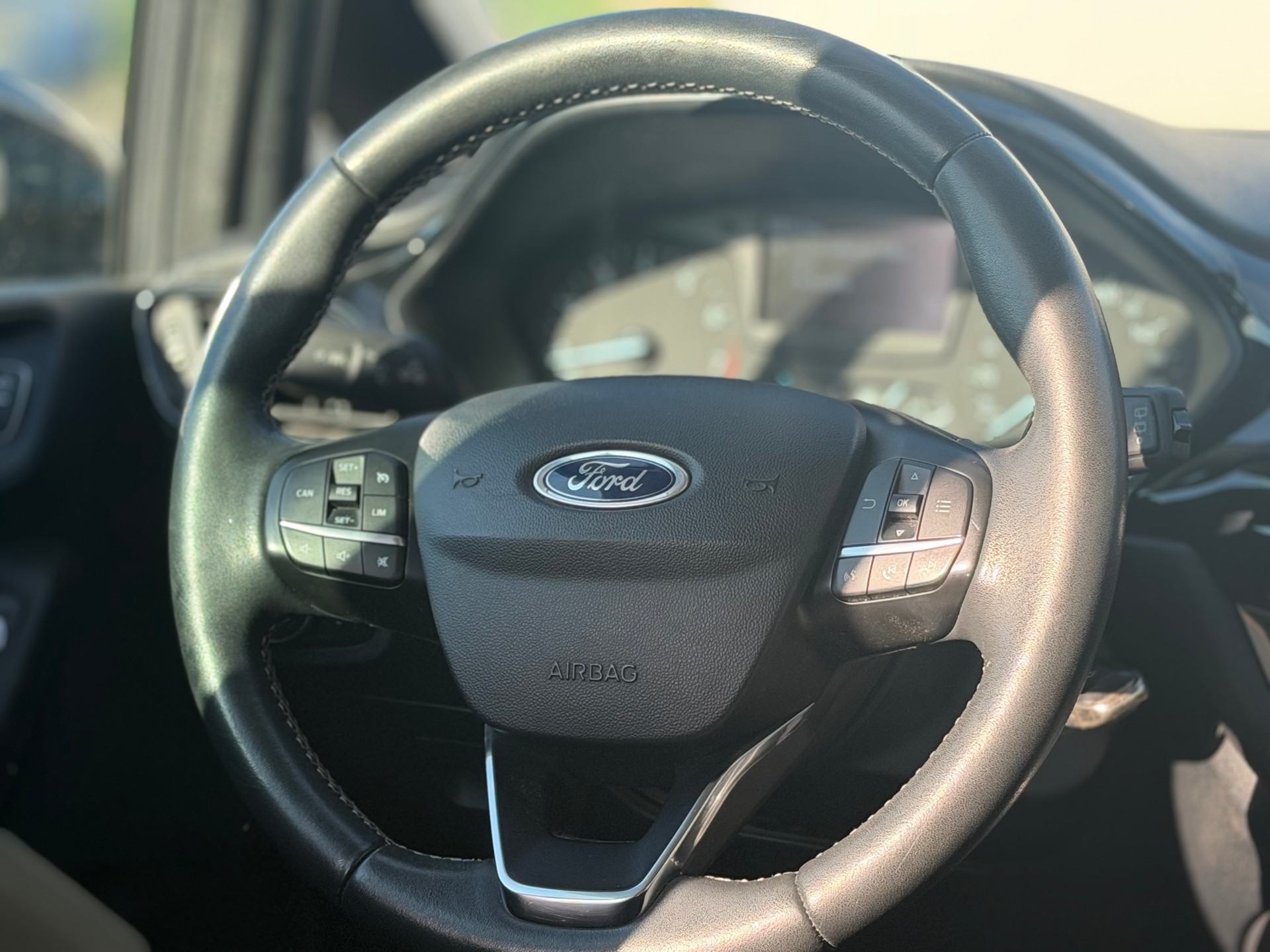 FORD Fiesta 1.0 SCTi Cool & Connect-image-6
