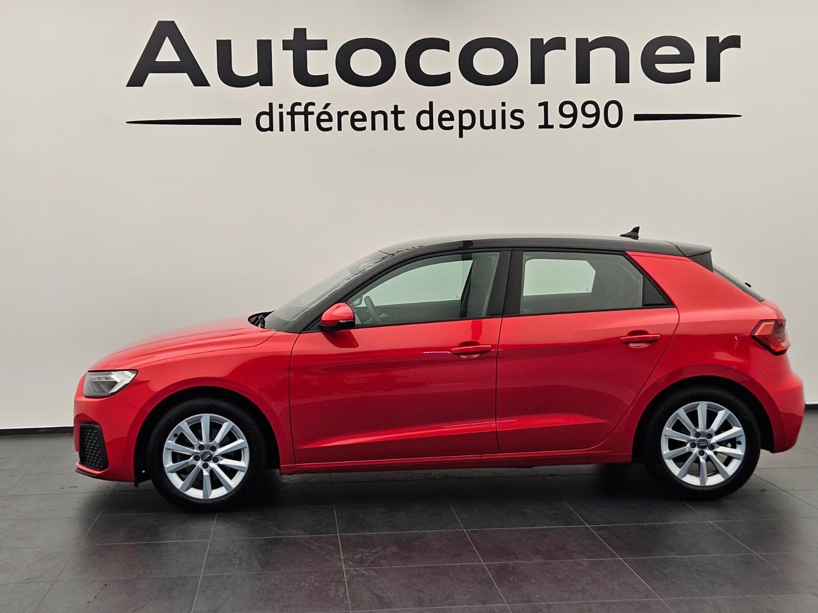 AUDI A1 Sportback 30 TFSI Attraction S-tronic-showroom-element-1