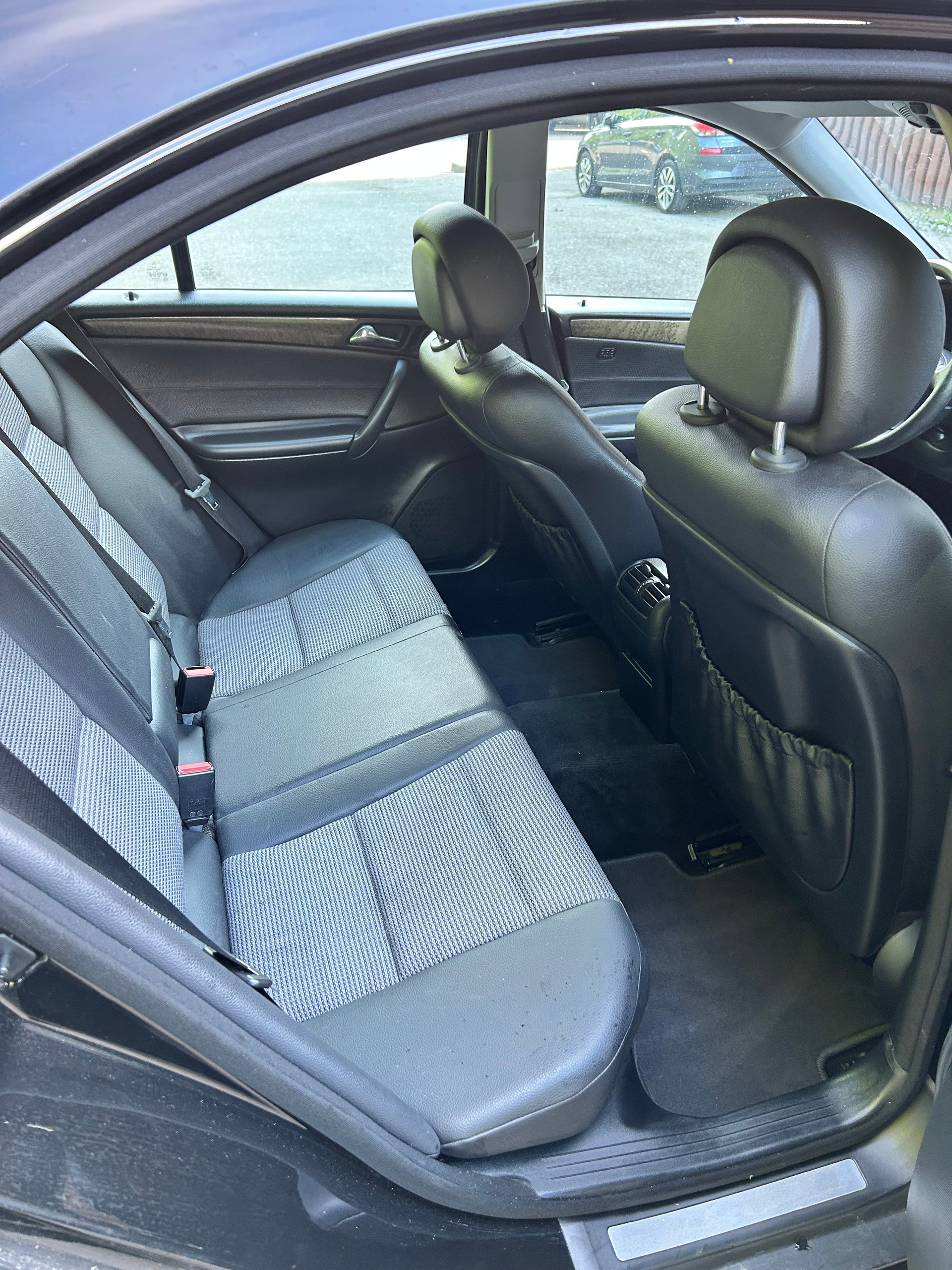 MERCEDES-BENZ C 180 Kompressor Classic Sport Edition-image-9
