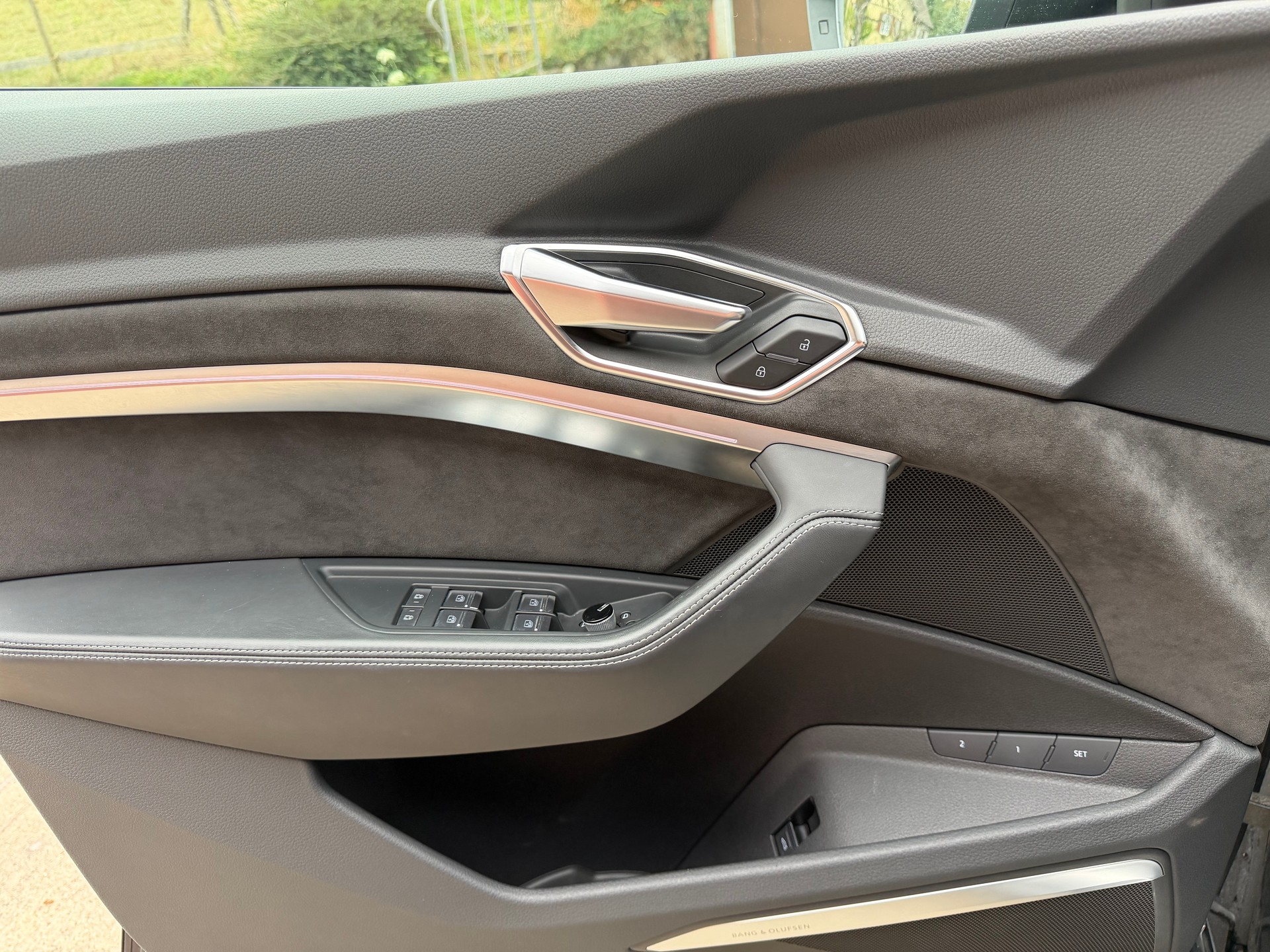 AUDI e-tron S quattro // SoH 97.7%-image-18