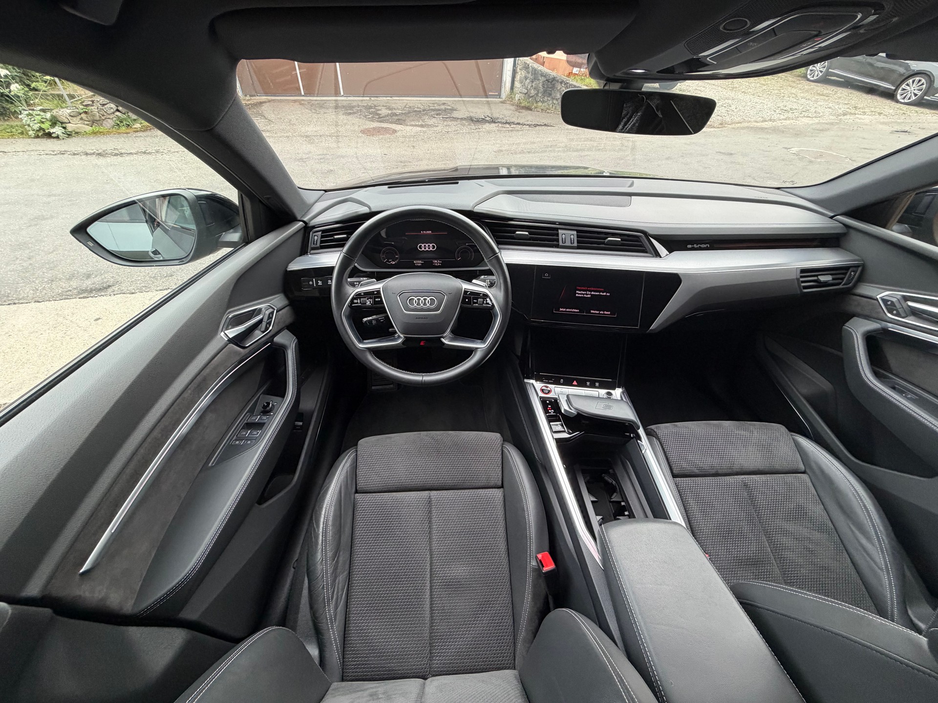 AUDI e-tron S quattro // SoH 97.7%-image-19