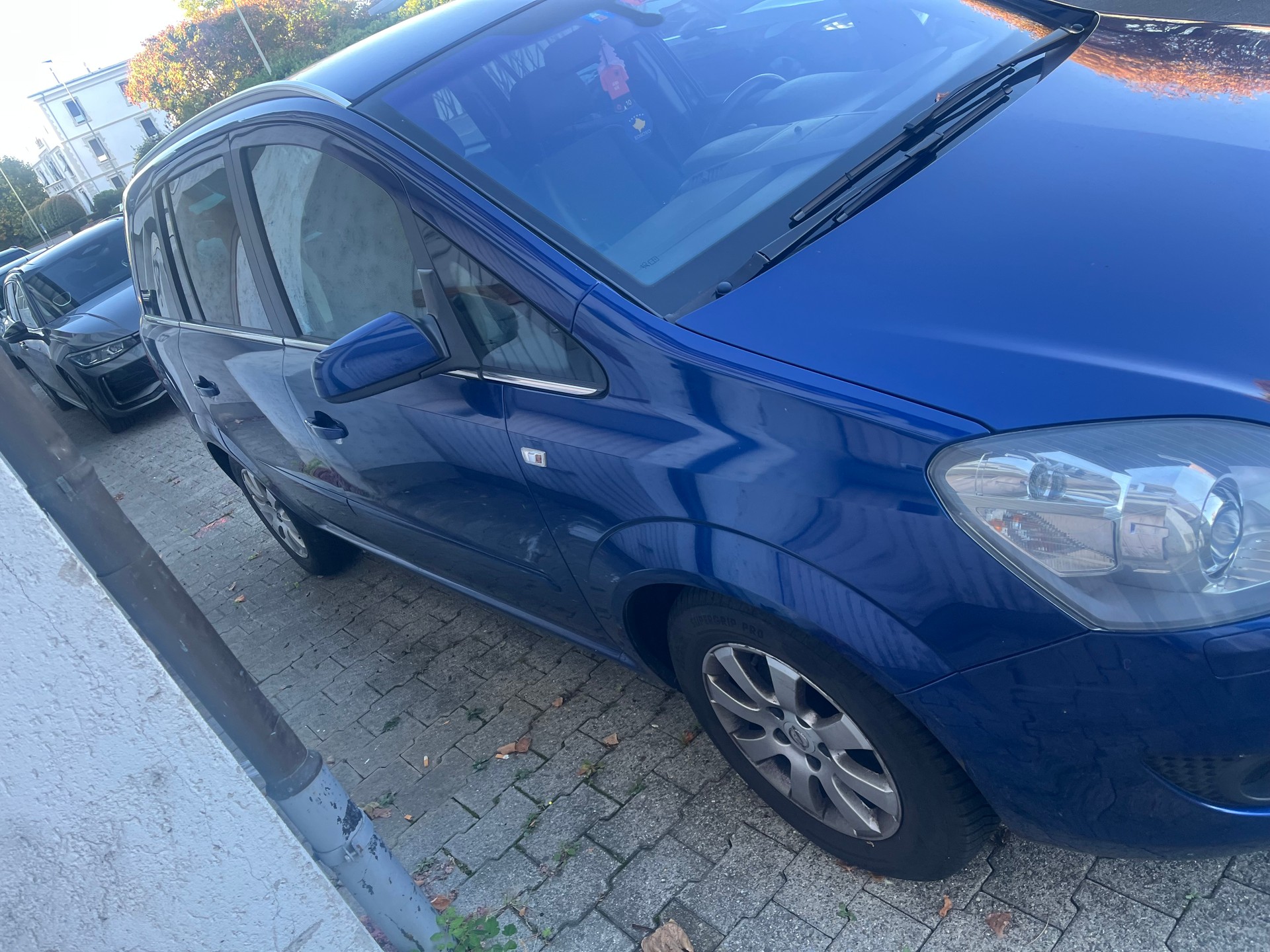 OPEL Zafira 1.9 CDTI Cosmo-image-1