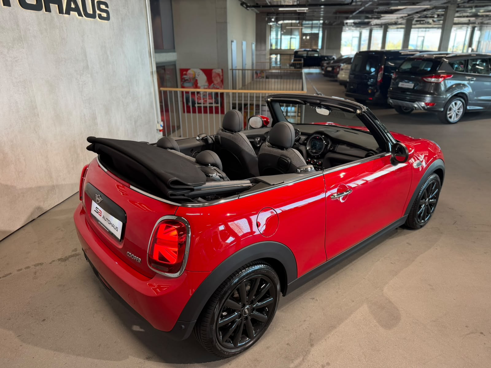 MINI Cooper Cabriolet DKG (CH)-image-13