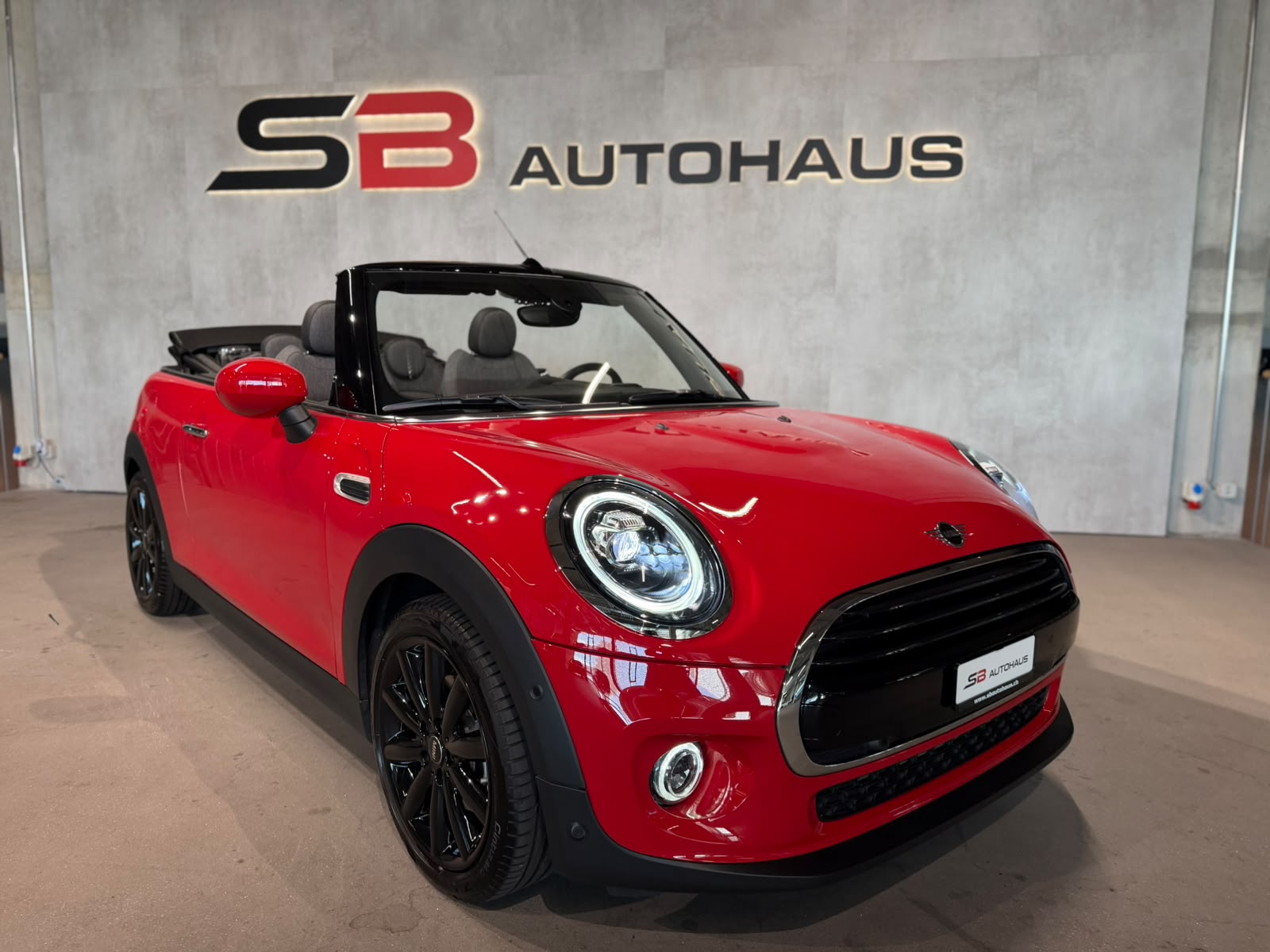 MINI Cooper Cabriolet DKG (CH)-image-17