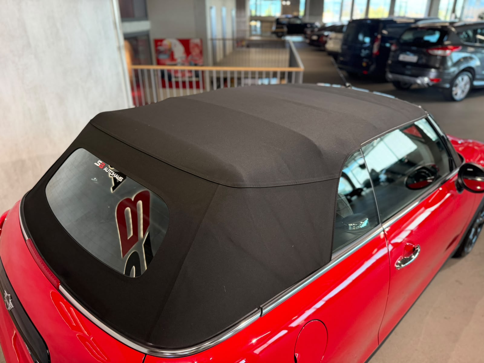MINI Cooper Cabriolet DKG (CH)-image-4