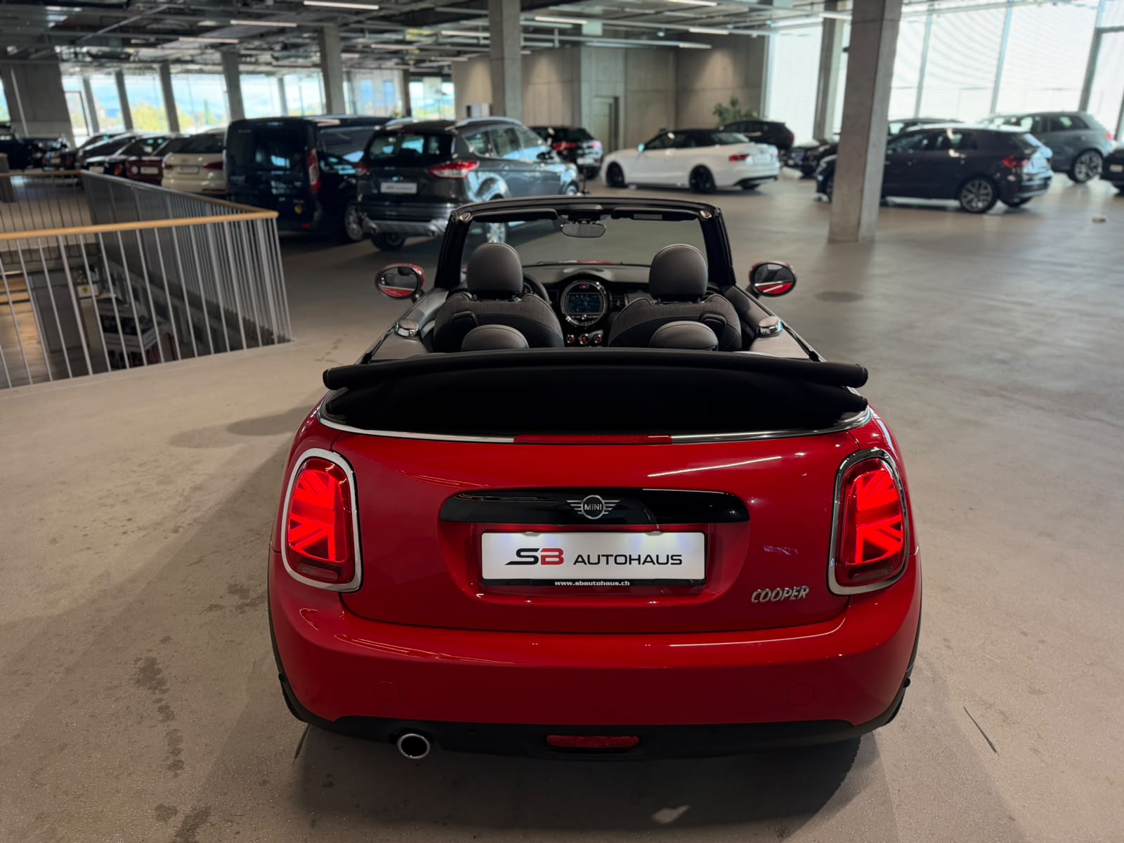 MINI Cooper Cabriolet DKG (CH)-image-16