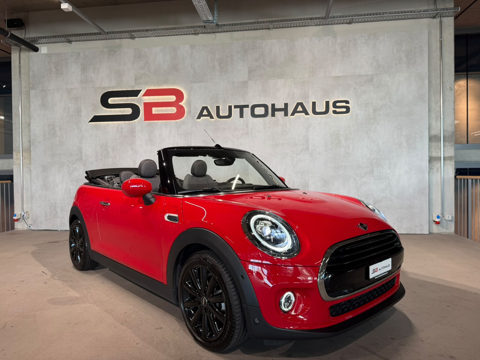 MINI Cooper Cabriolet DKG (CH)-image-7