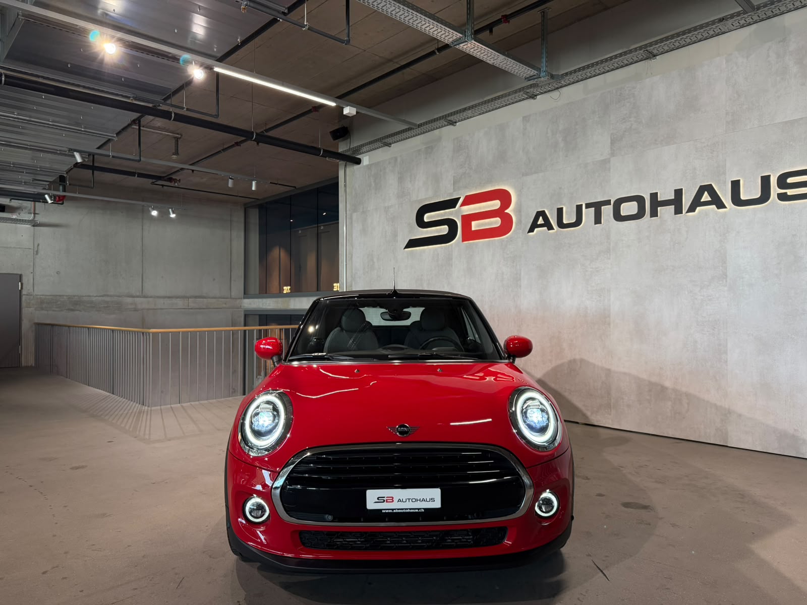 MINI Cooper Cabriolet DKG (CH)-image-2