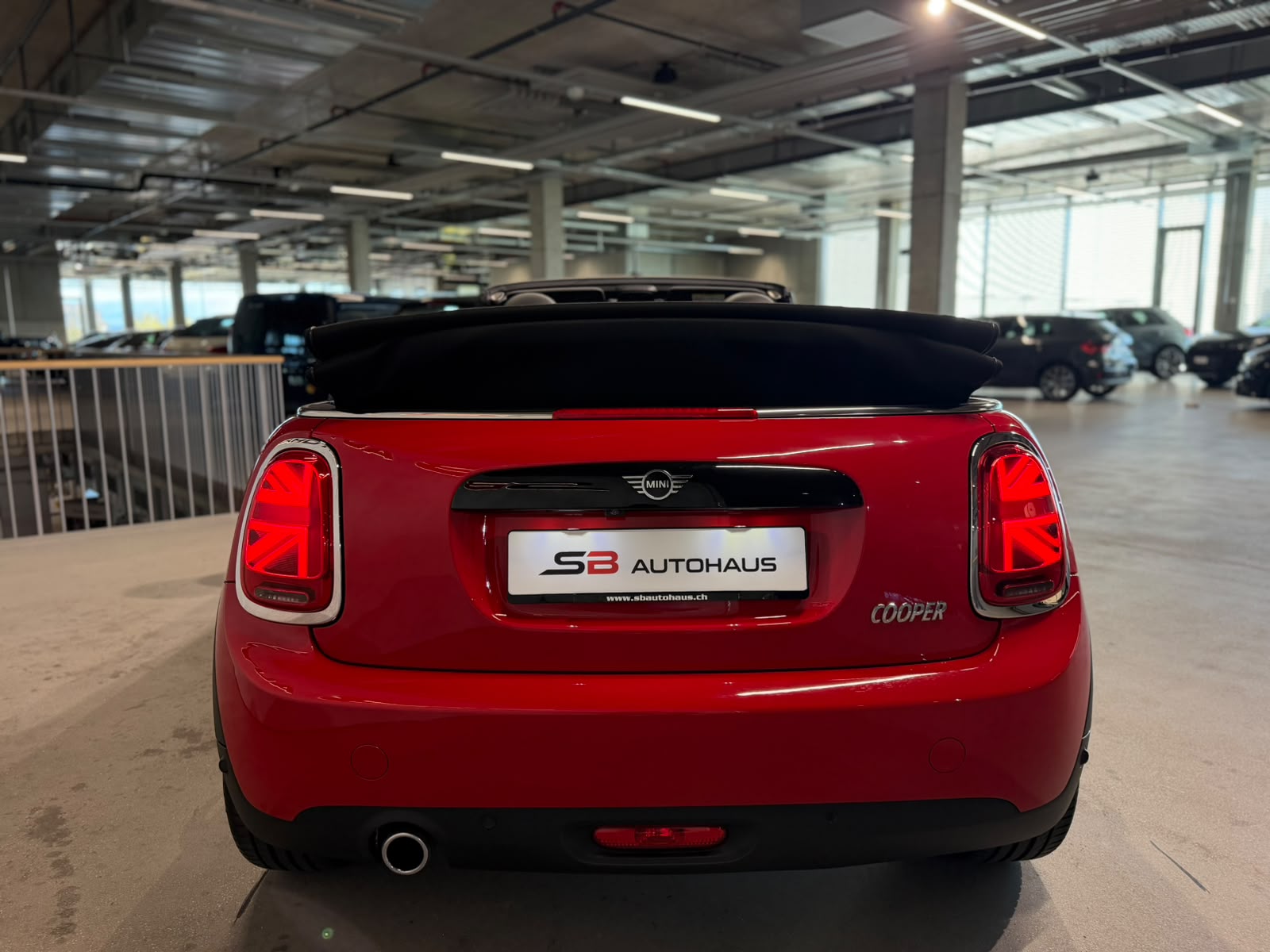 MINI Cooper Cabriolet DKG (CH)-image-15