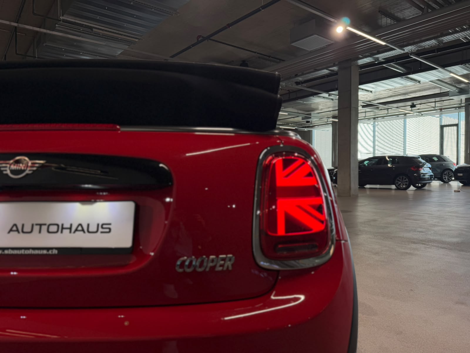 MINI Cooper Cabriolet DKG (CH)-image-18