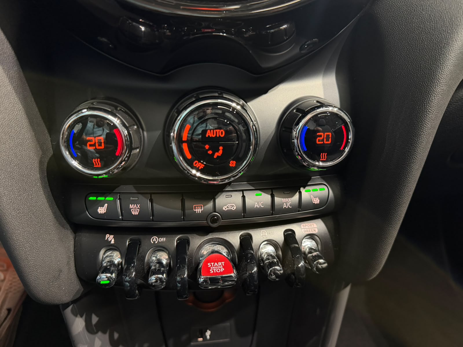 MINI Cooper Cabriolet DKG (CH)-image-24