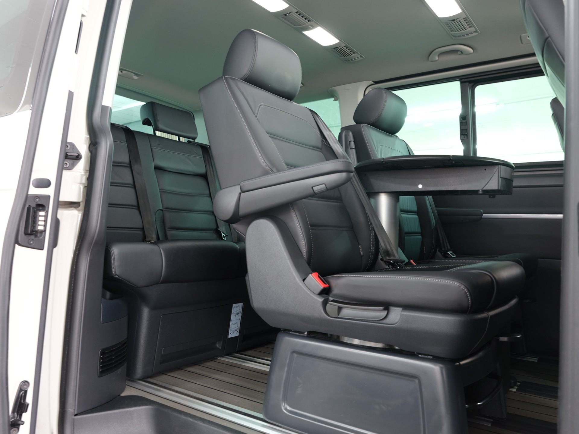 VW T6.1 Multivan 2.0 Bi-TDI Family 4Motion DSG *360 Kamera* *Assistenten* *CarPlay*-image-24