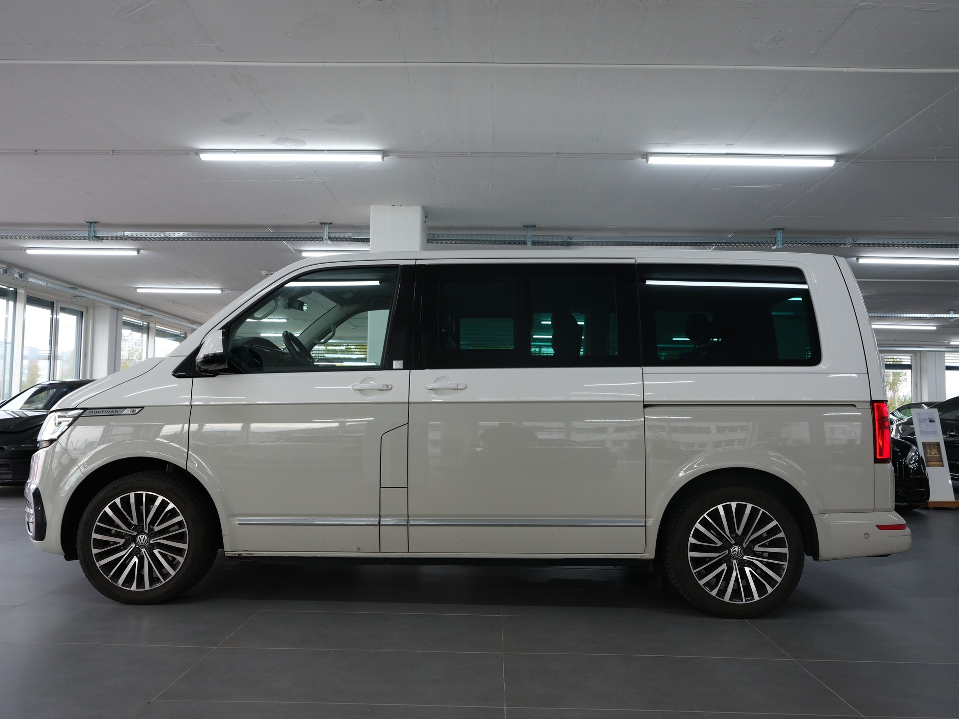 VW T6.1 Multivan 2.0 Bi-TDI Family 4Motion DSG *360 Kamera* *Assistenten* *CarPlay*-image-6