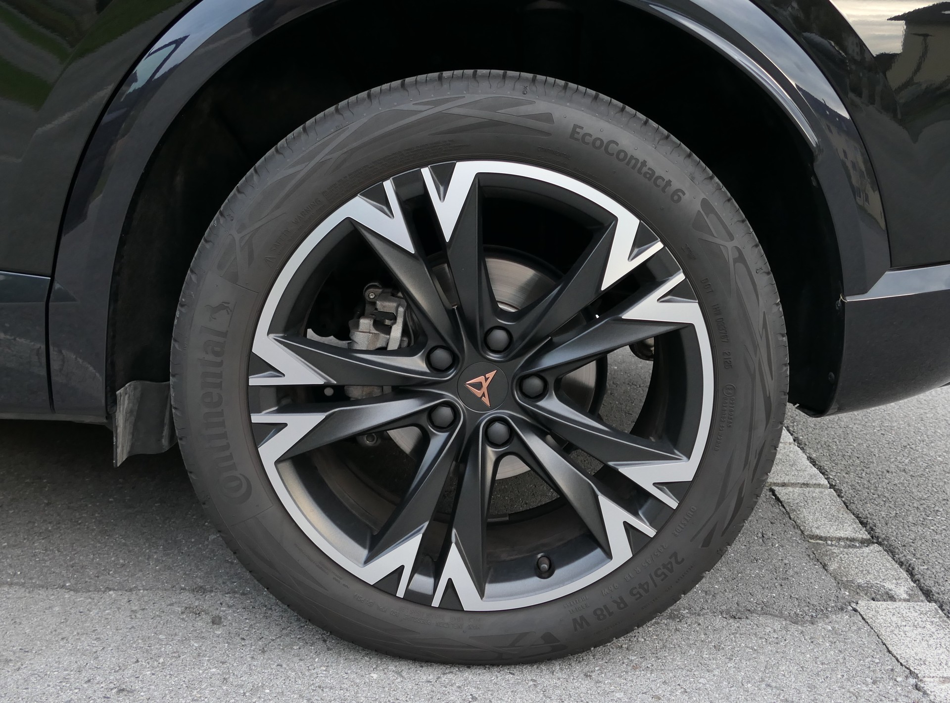 CUPRA 1.5 eTSI DSG-image-8