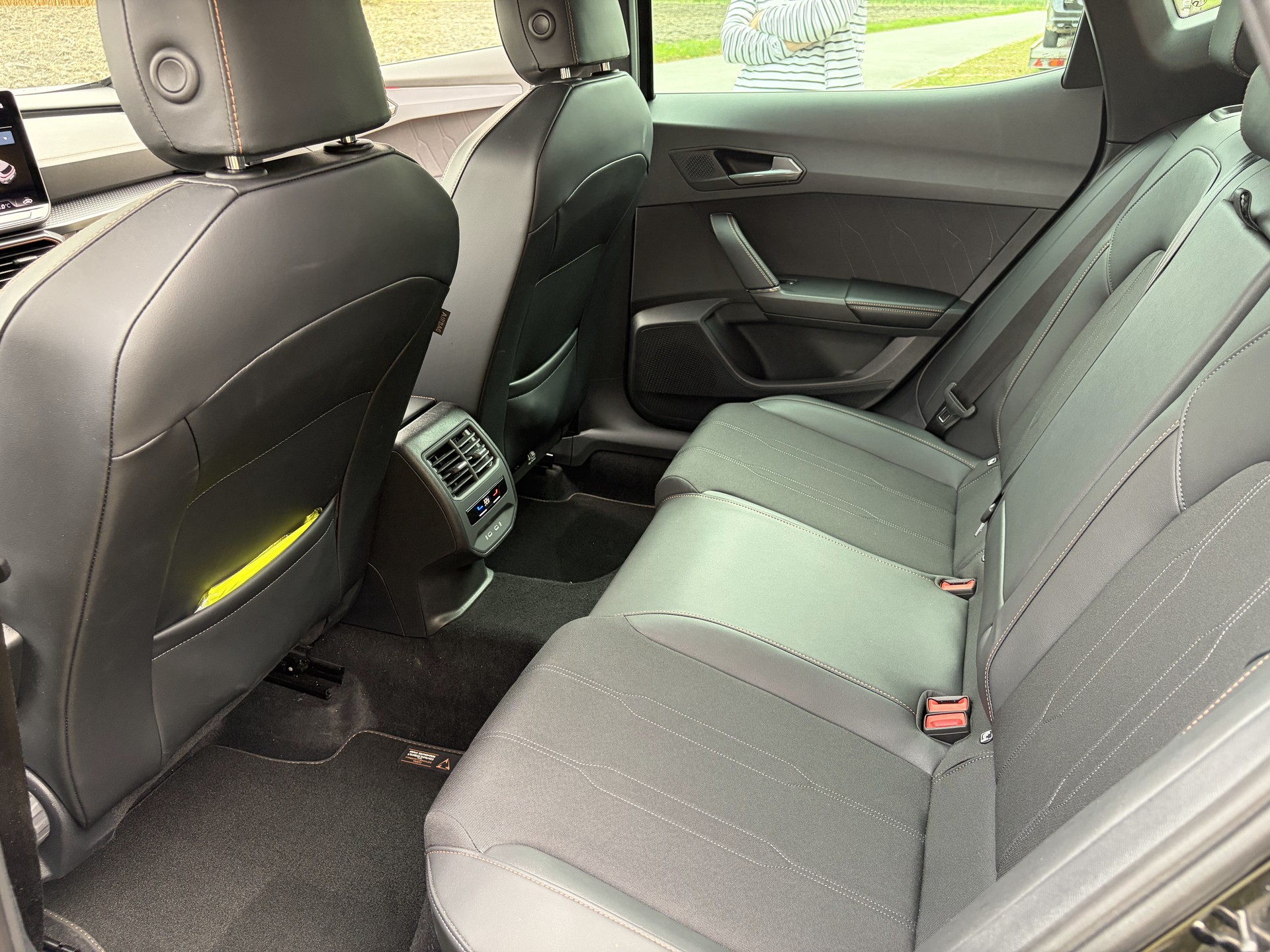 CUPRA 1.5 eTSI DSG-image-6