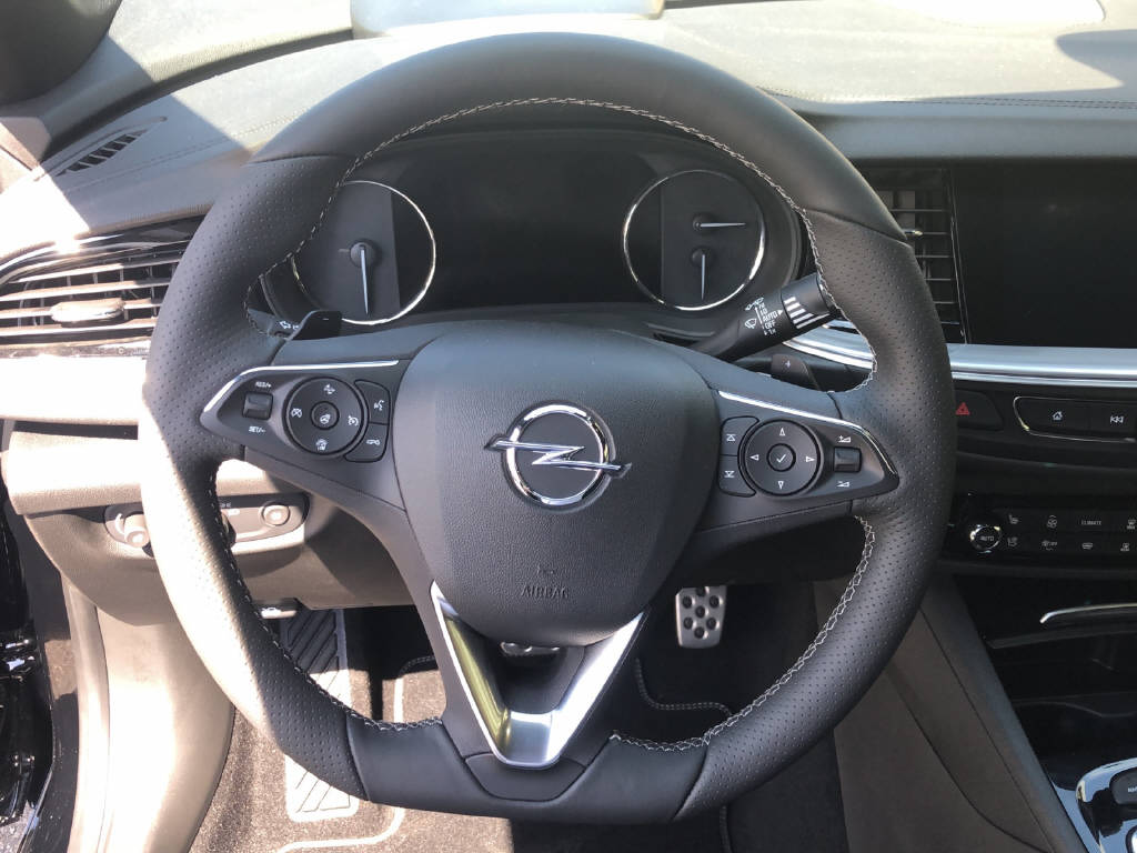 OPEL Insignia Sports Tourer 2.0 T GSi AWD-image-6