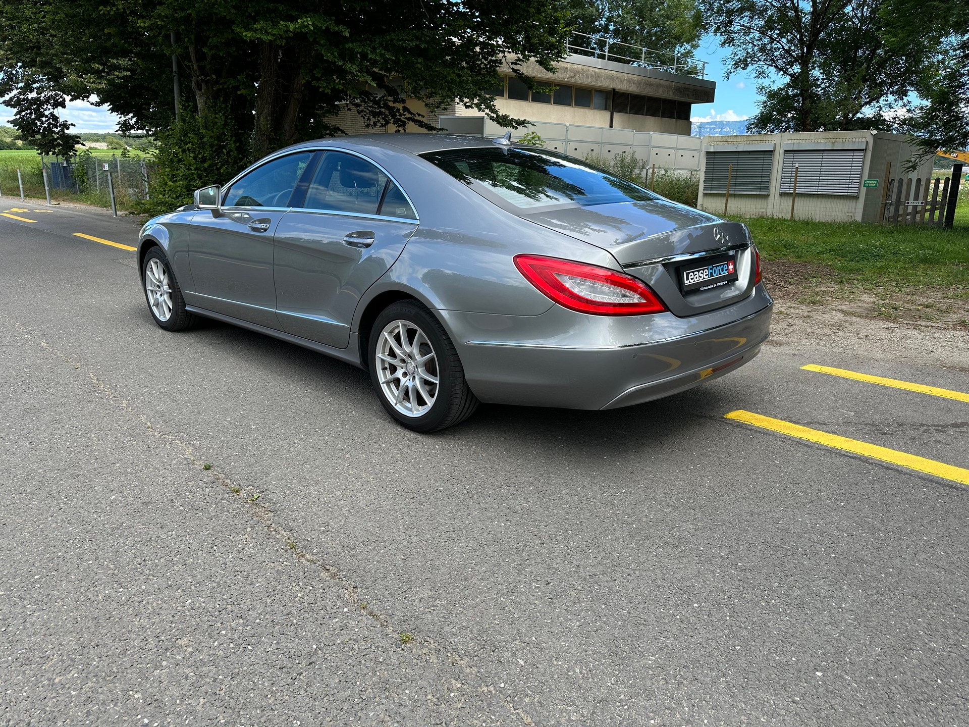 MERCEDES-BENZ CLS 350 CDI 4Matic 7G-Tronic-image-4
