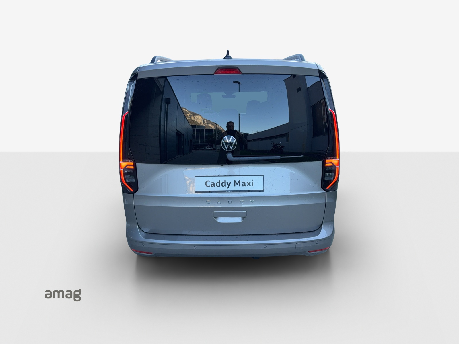 VW Caddy Maxi 1.5 TSI Liberty DSG-image-3