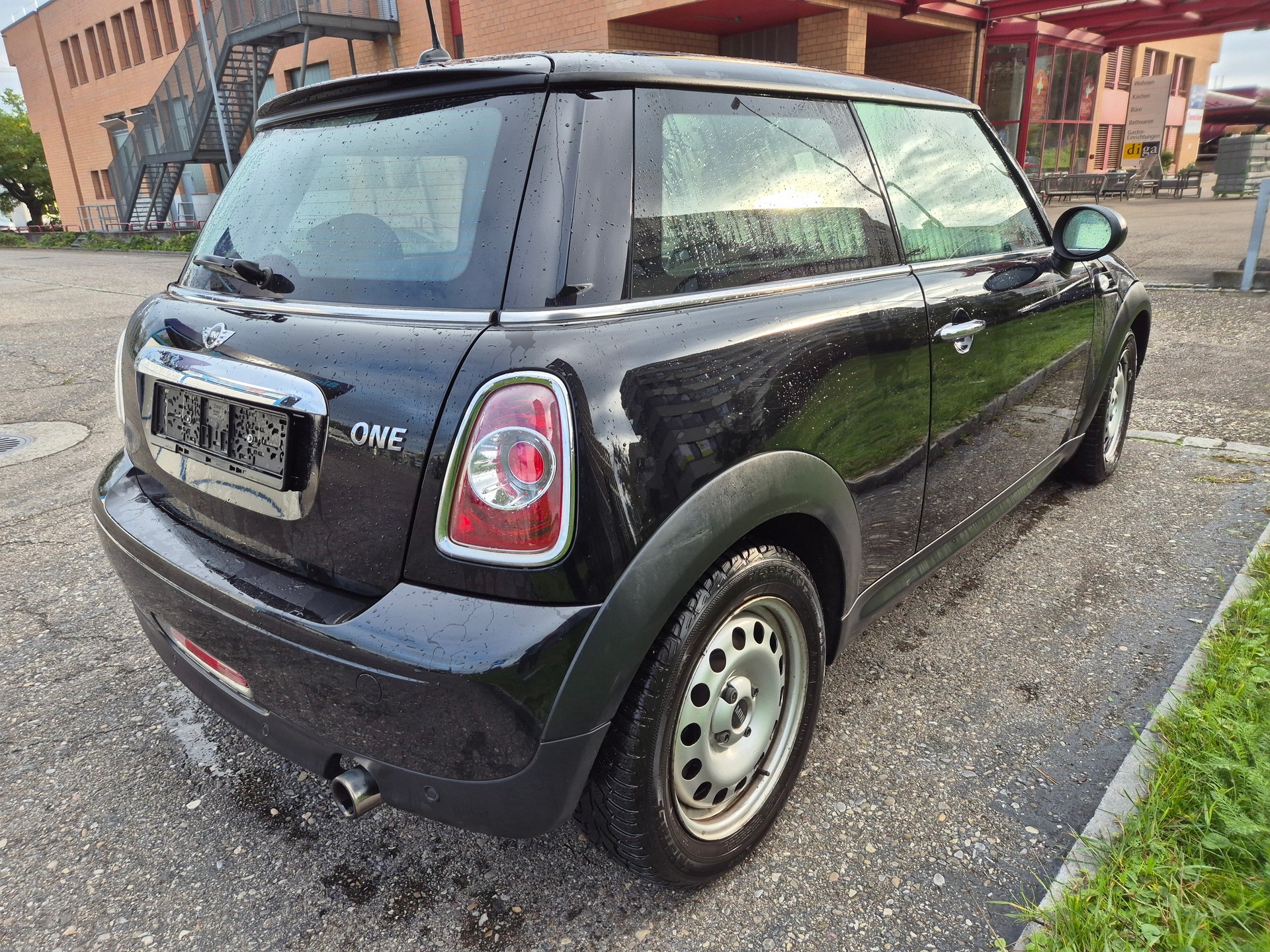 MINI Mini One-image-4
