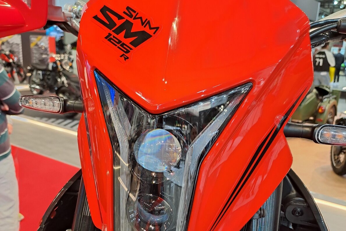 SWM SM 125R ABS-image-12