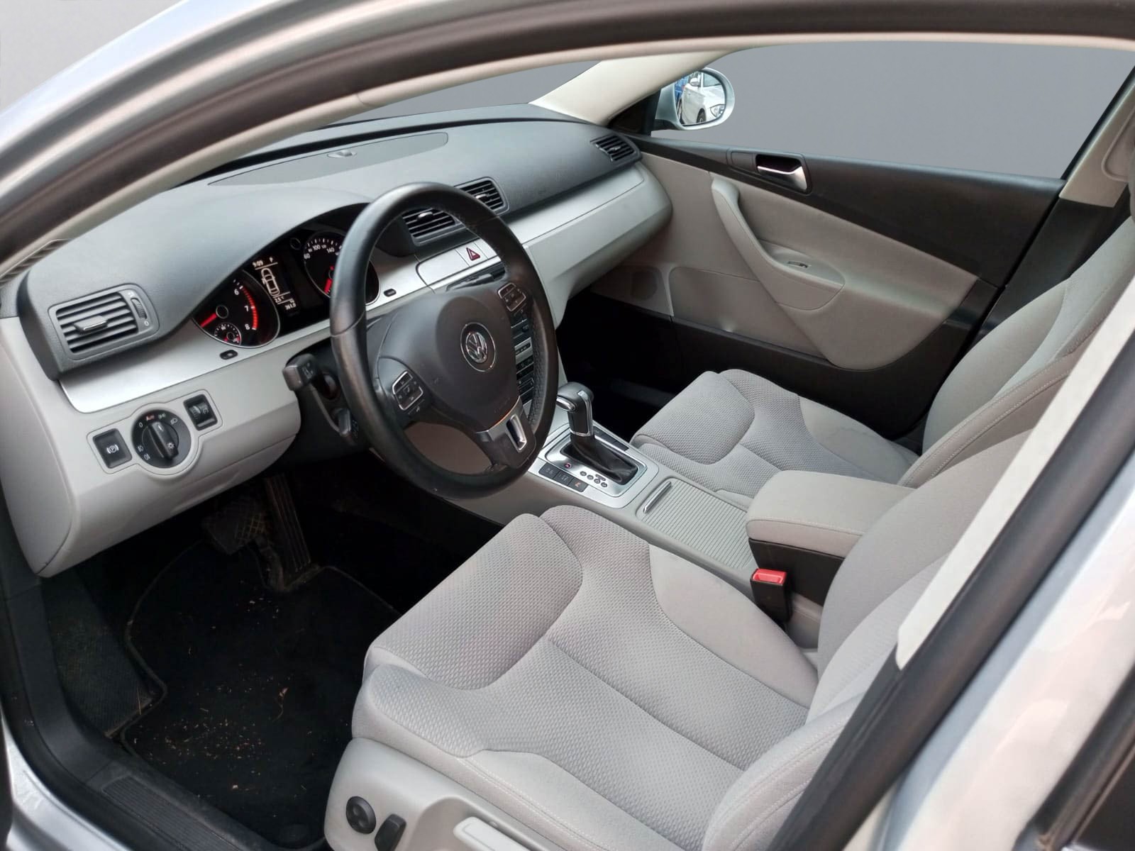 VW Passat 1.8 TSI Comfortline DSG-image-5