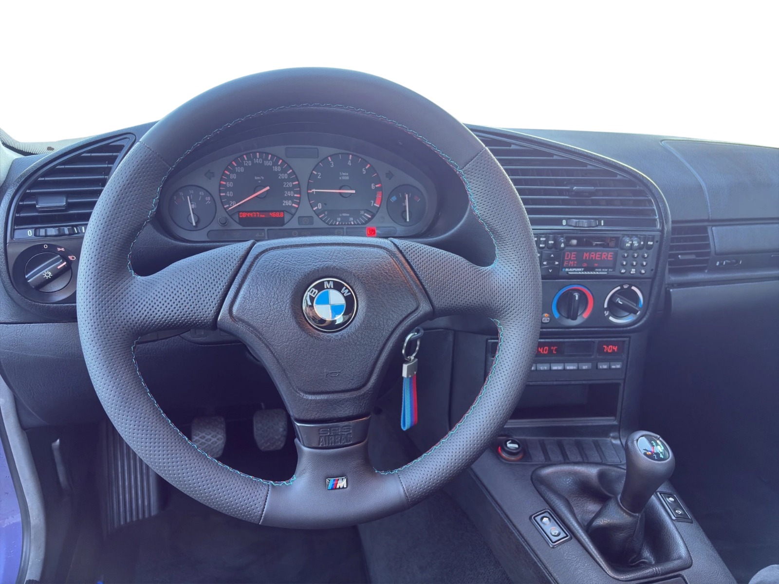 BMW 318iS Coupé M-Technic Individual-image-12
