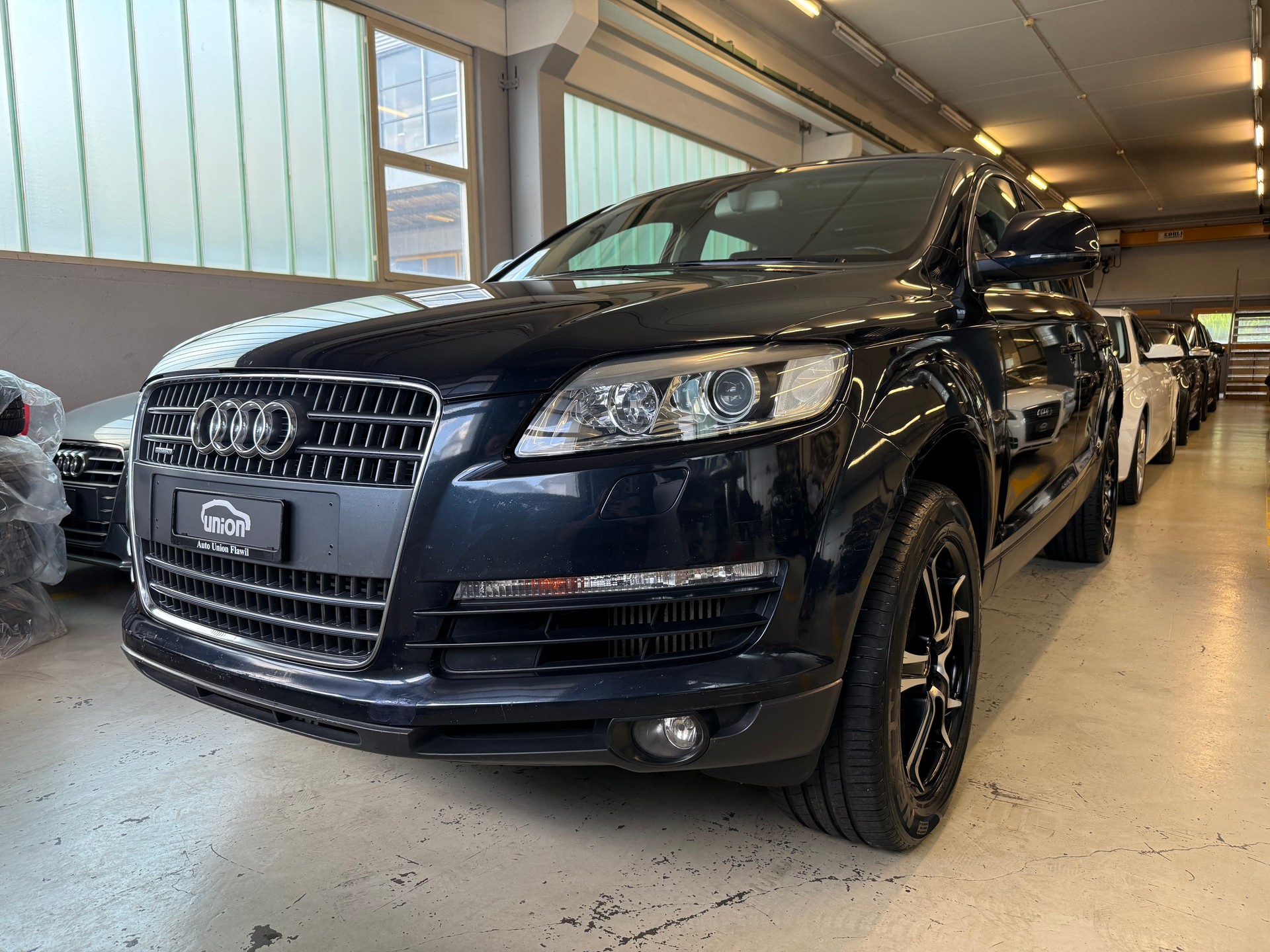 AUDI Q7 3.0 TDI quattro tiptronic-image-0