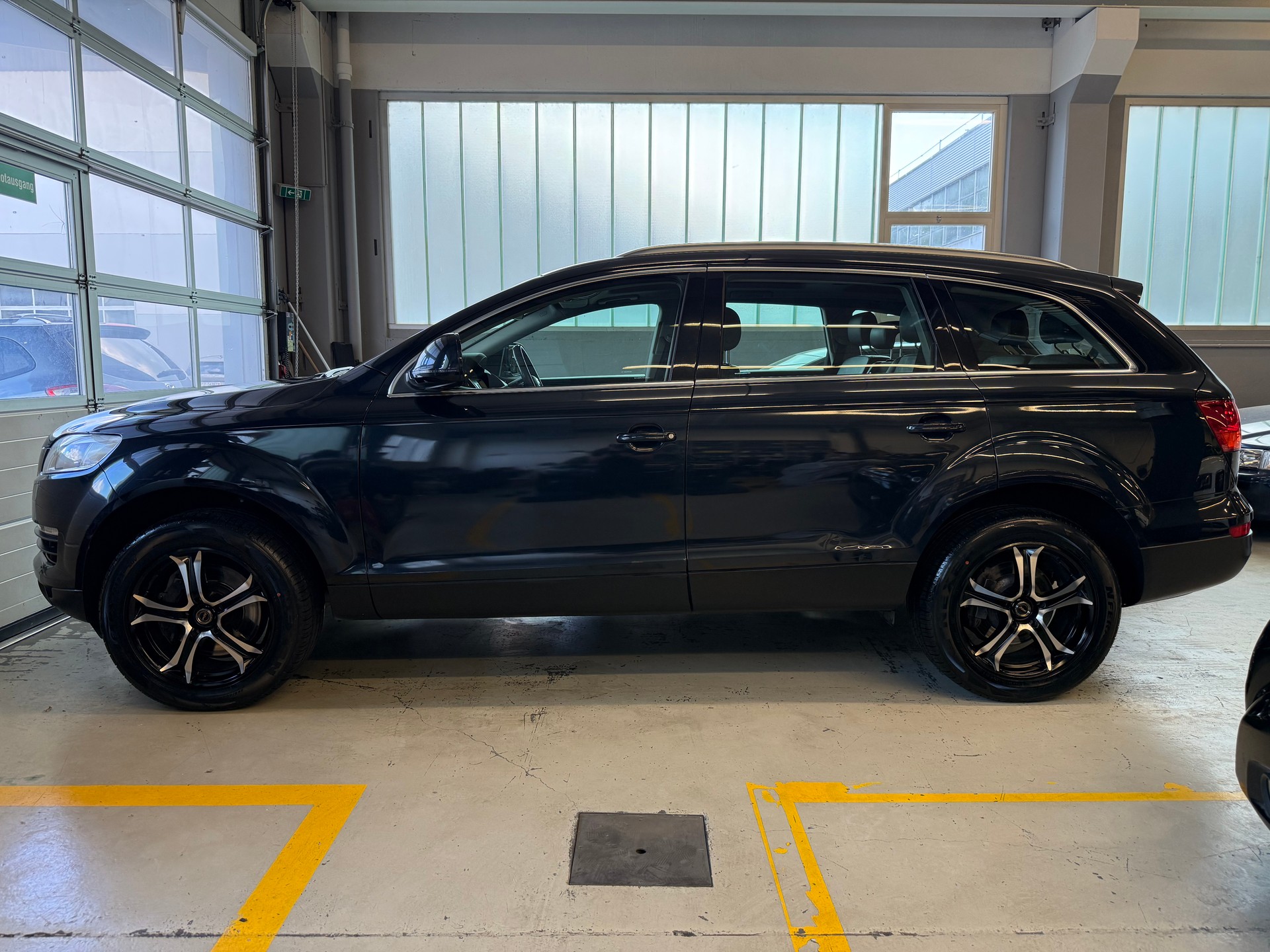 AUDI Q7 3.0 TDI quattro tiptronic-image-3