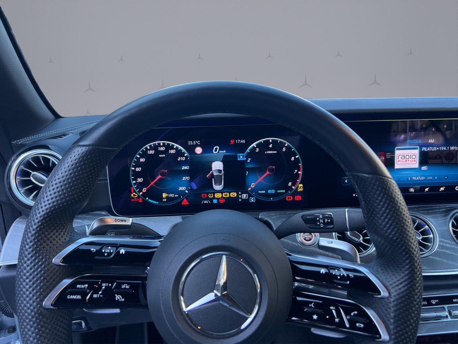 MERCEDES-BENZ E 53 AMG 4matic+ Cabriolet-image-9
