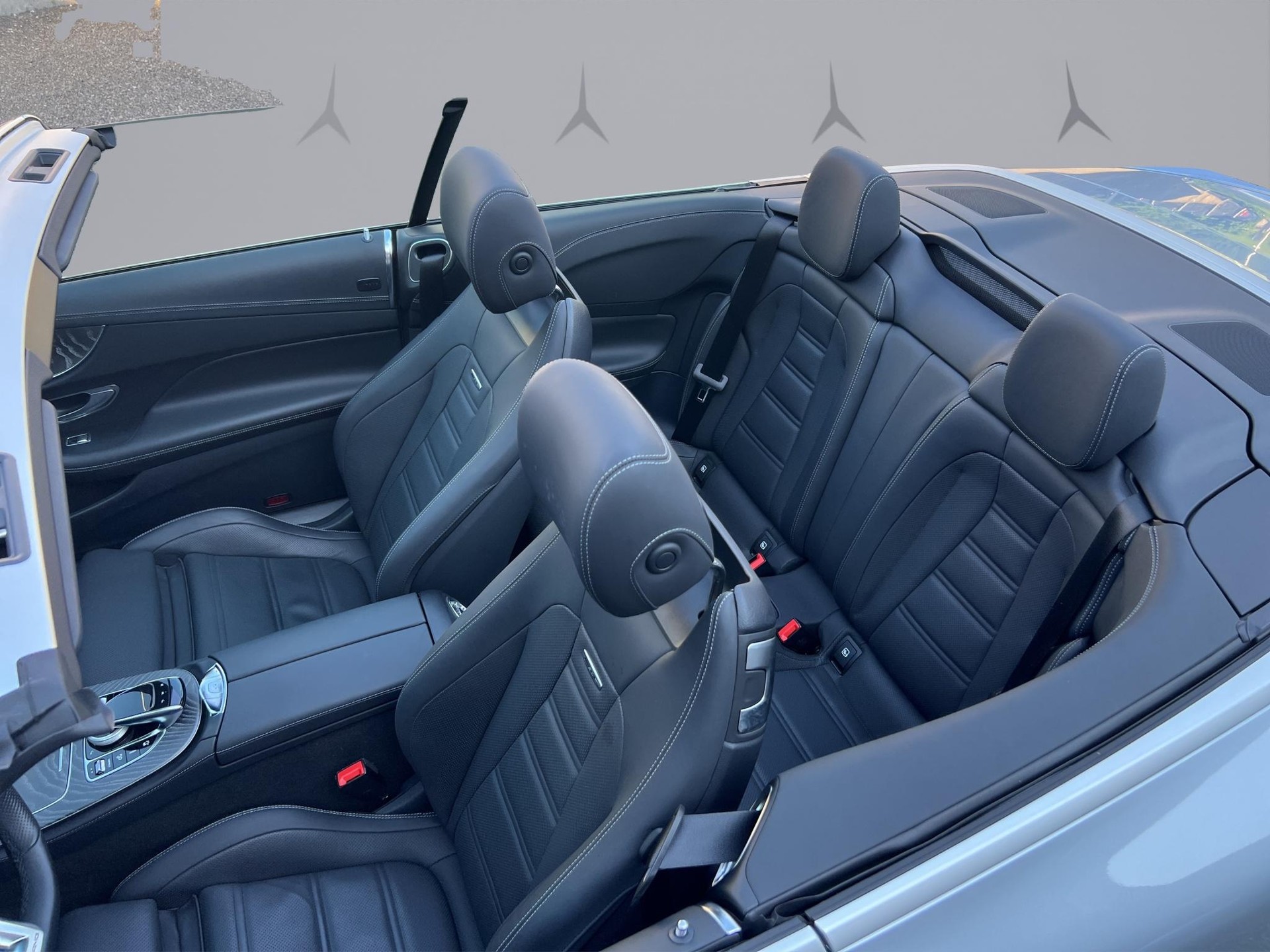 MERCEDES-BENZ E 53 AMG 4matic+ Cabriolet-image-10