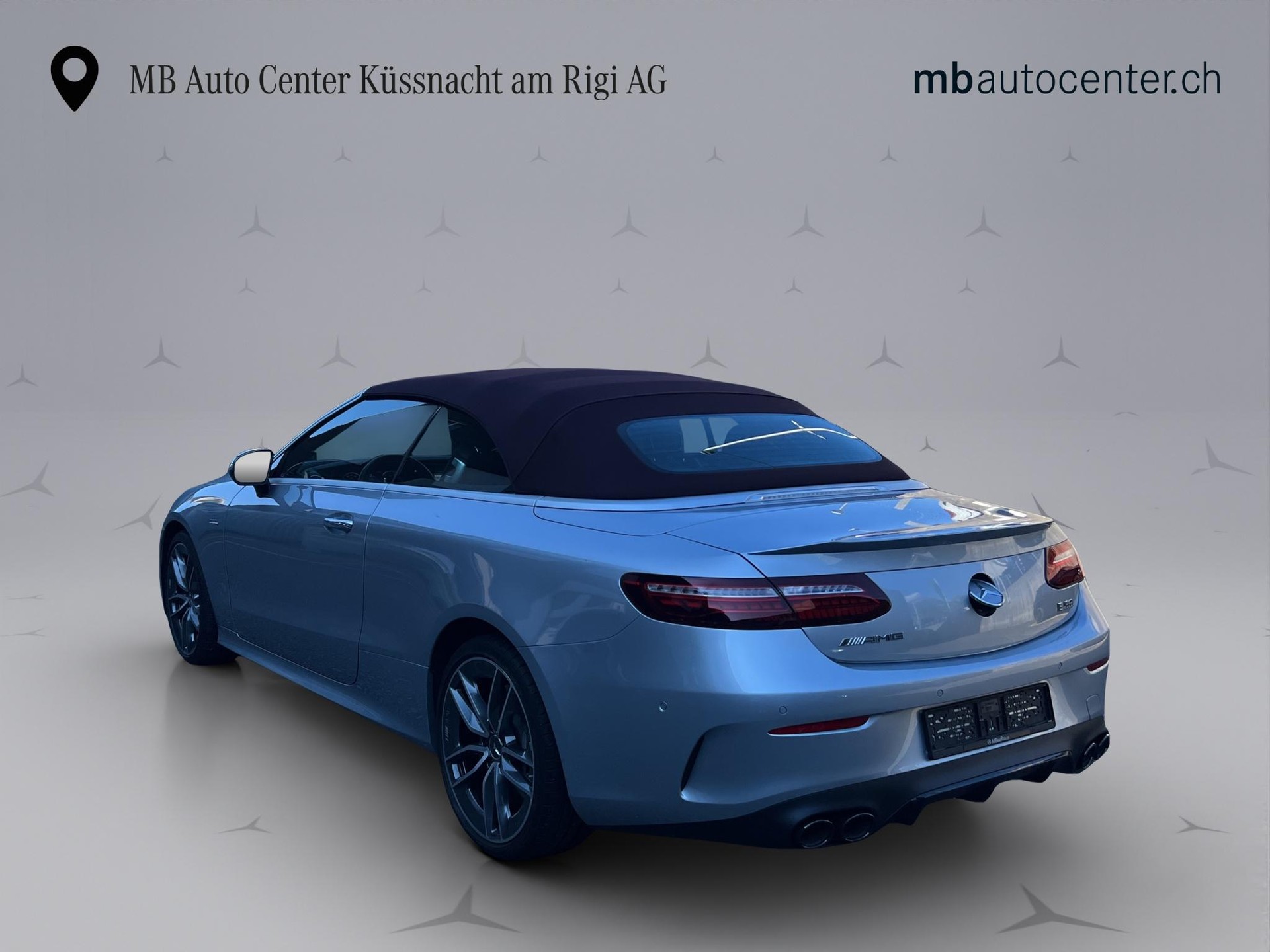 MERCEDES-BENZ E 53 AMG 4matic+ Cabriolet-showroom-element-3
