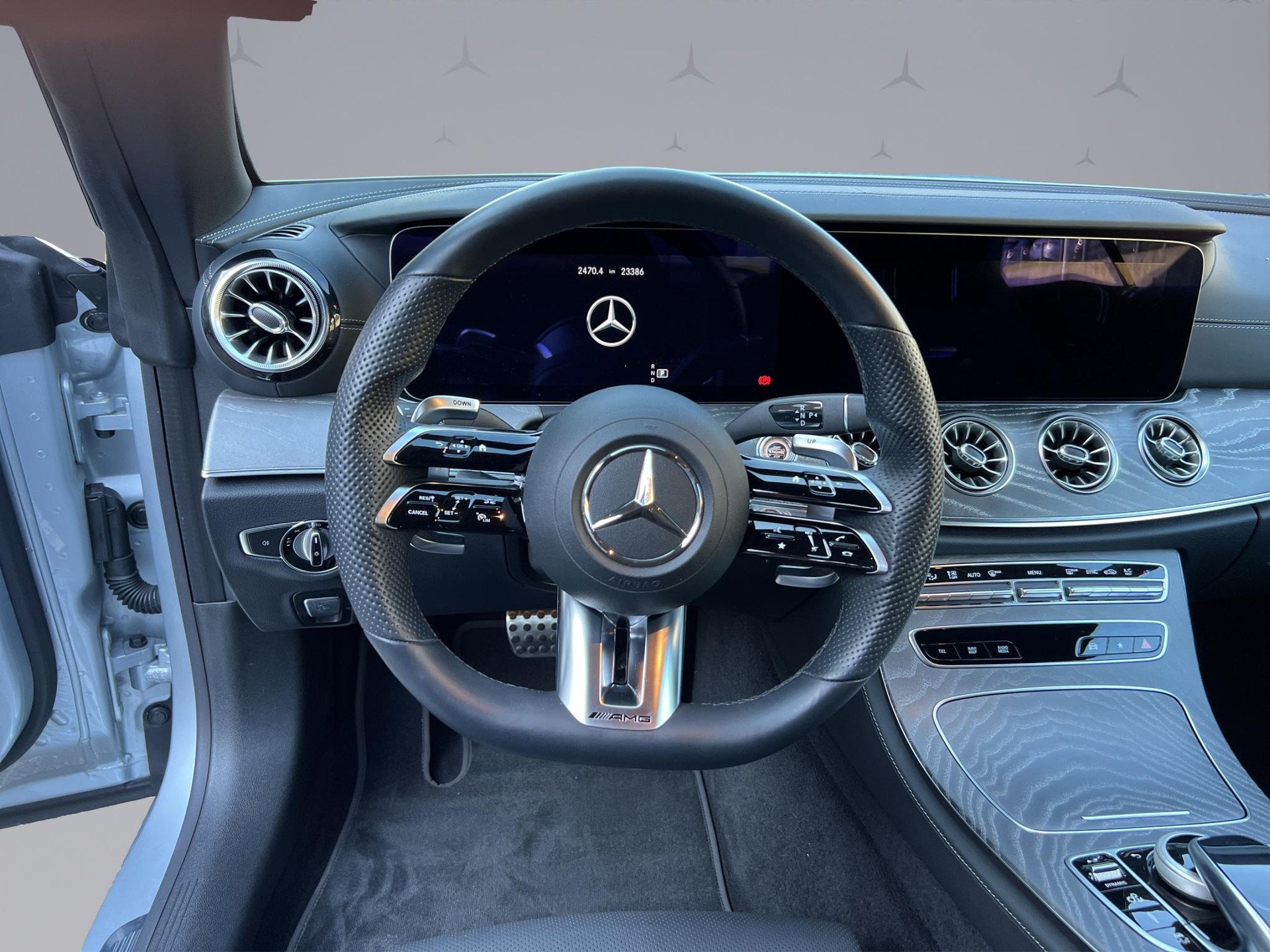 MERCEDES-BENZ E 53 AMG 4matic+ Cabriolet-image-8