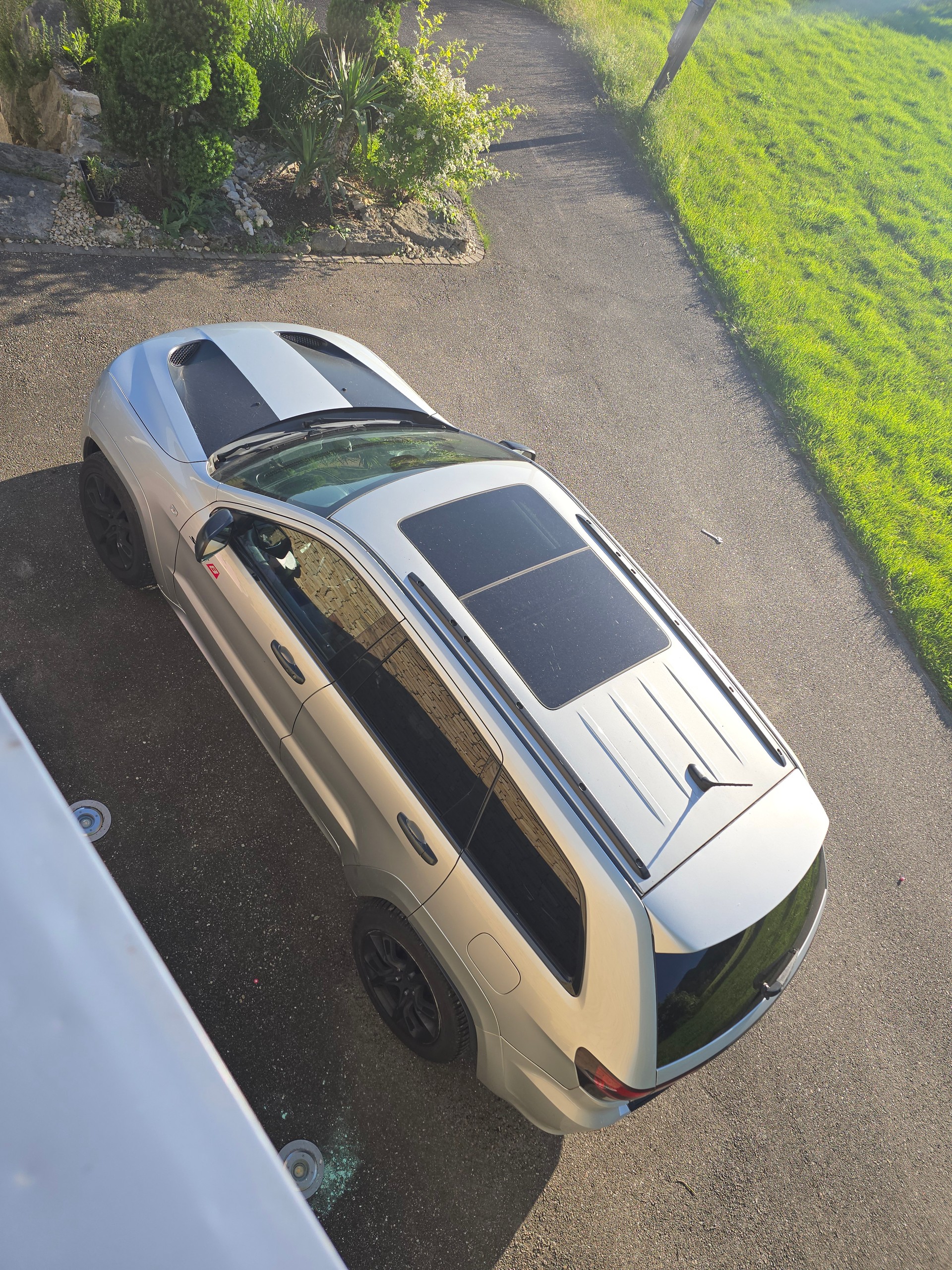 JEEP Grand Cherokee SRT8 6.4l V8 HEMI-image-1