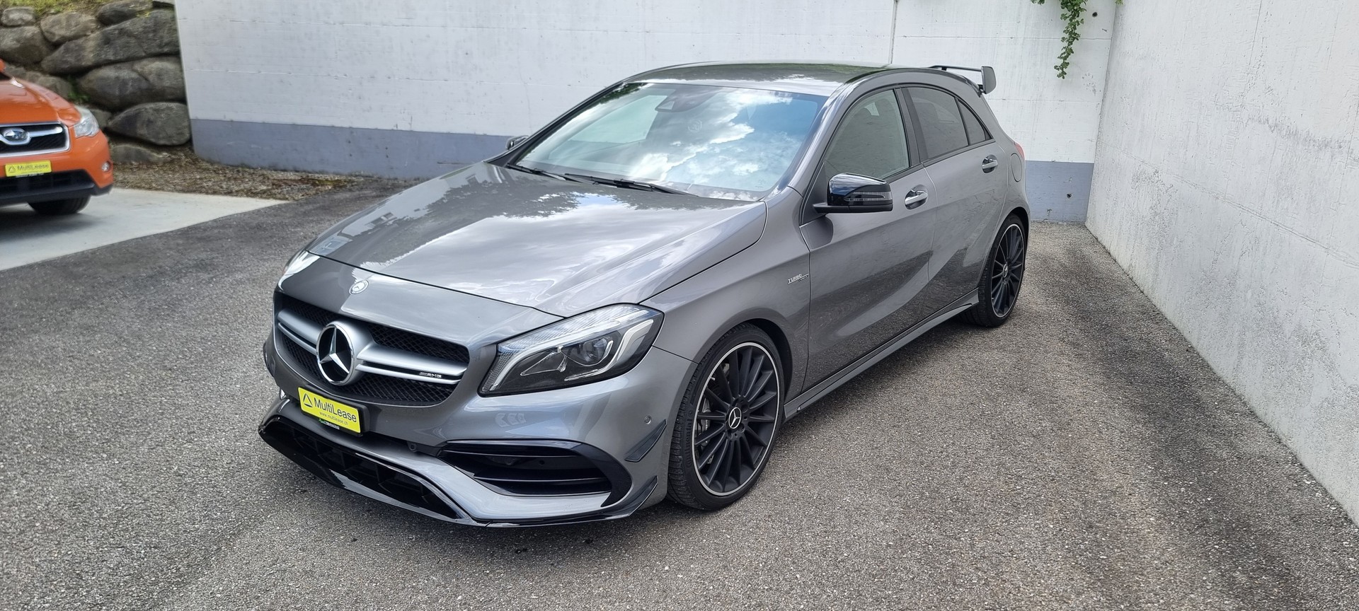 MERCEDES-BENZ A 45 AMG 4Matic-image-3