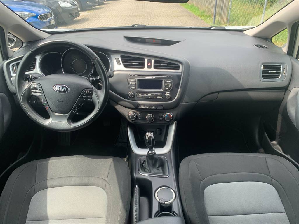 KIA Cee'd sw 1.6 GDi Trend-image-3