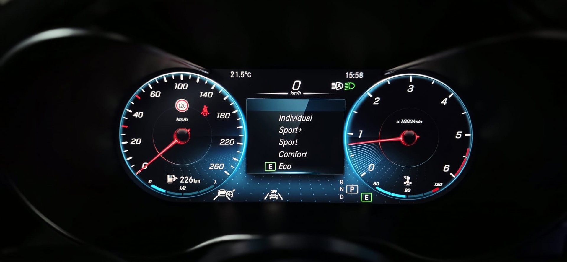 MERCEDES-BENZ C 220 d Swiss Star AMG Line 4M 9G-Tronic *CH-Fahrzeug*-image-14