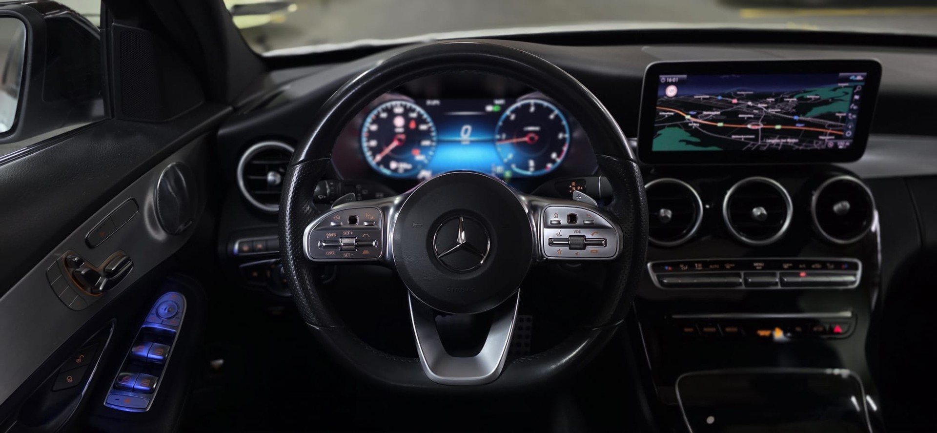MERCEDES-BENZ C 220 d Swiss Star AMG Line 4M 9G-Tronic *CH-Fahrzeug*-image-12