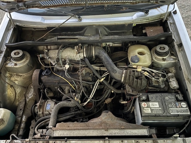 VW Golf 1800 GTI-image-13