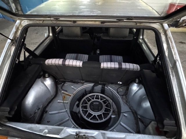 VW Golf 1800 GTI-image-10