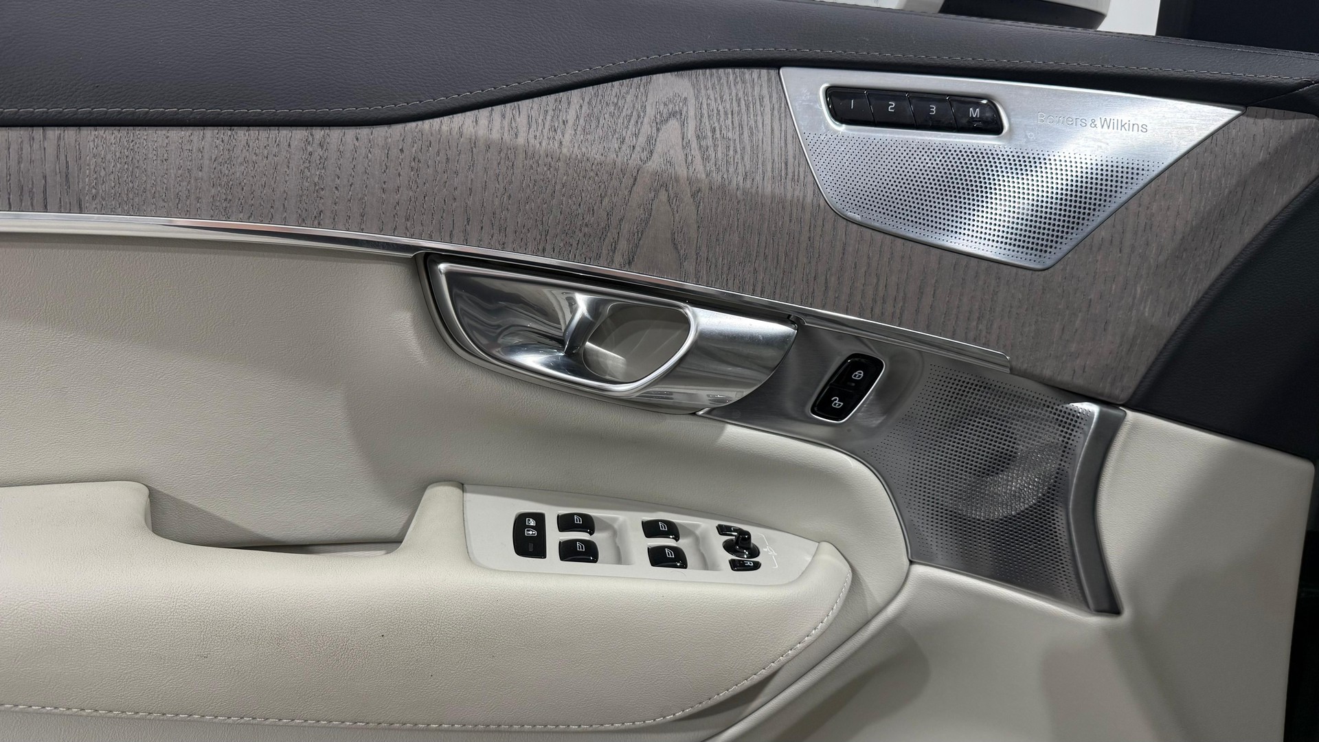 VOLVO XC90 2.0 T8 TE Inscription 7P.-image-10