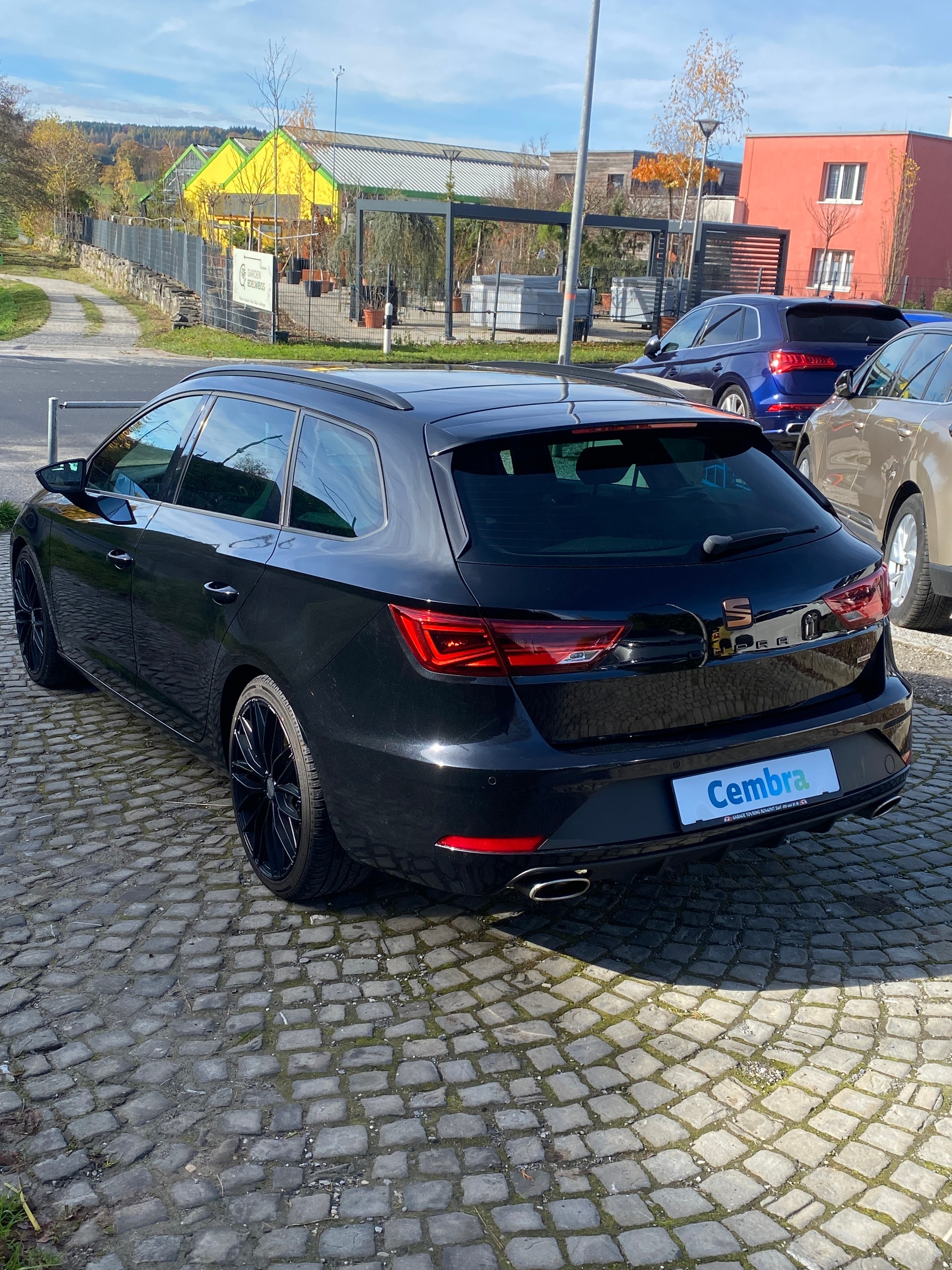 SEAT Leon ST 2.0 TSI Cupra 300 4 Drive DSG-image-2