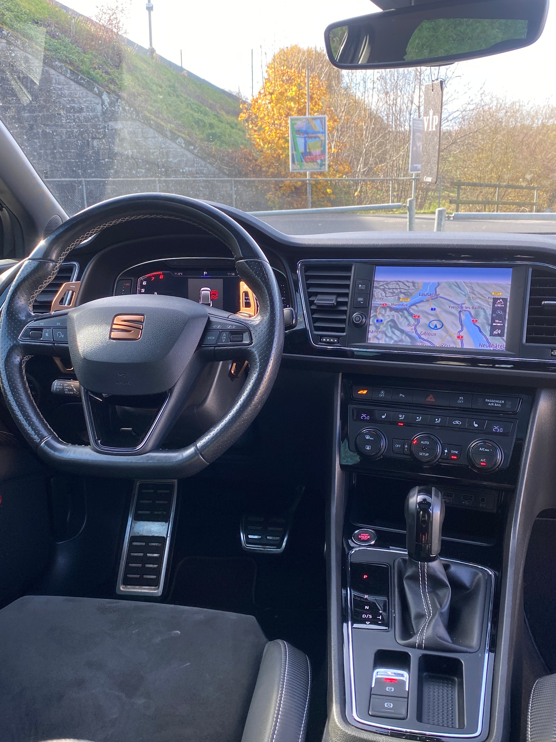 SEAT Leon ST 2.0 TSI Cupra 300 4 Drive DSG-image-6