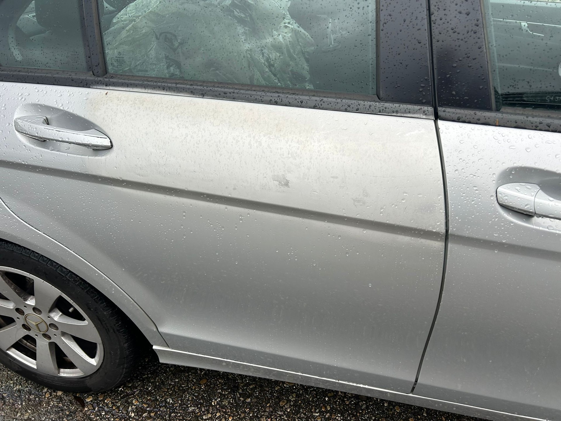 MERCEDES-BENZ C 180 CGI BlueEfficiency Automatic-image-4