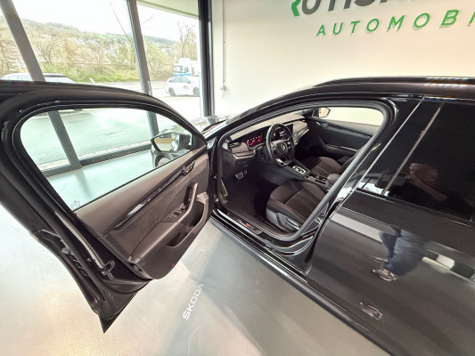 SKODA Octavia 2.0 TSI RS-image-5