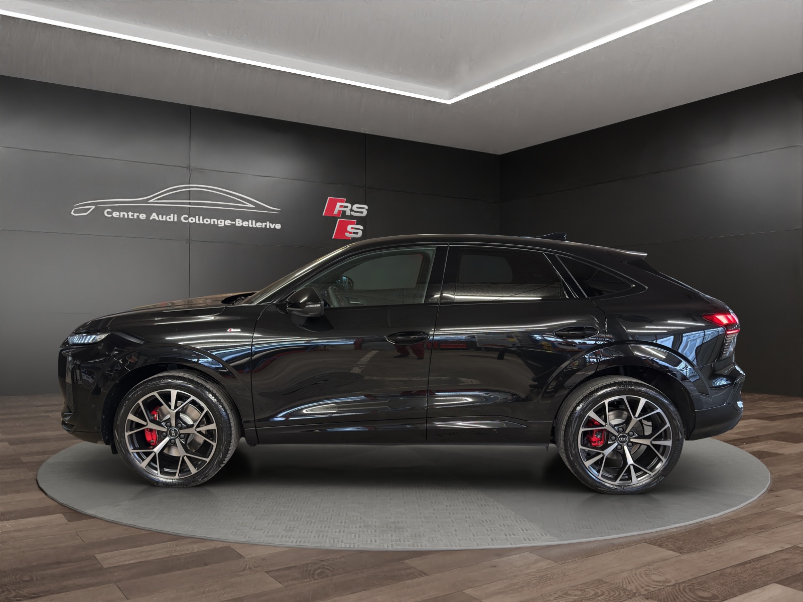 AUDI Q3 Sportback TFSI quattro 150 kW S tronic-image-2