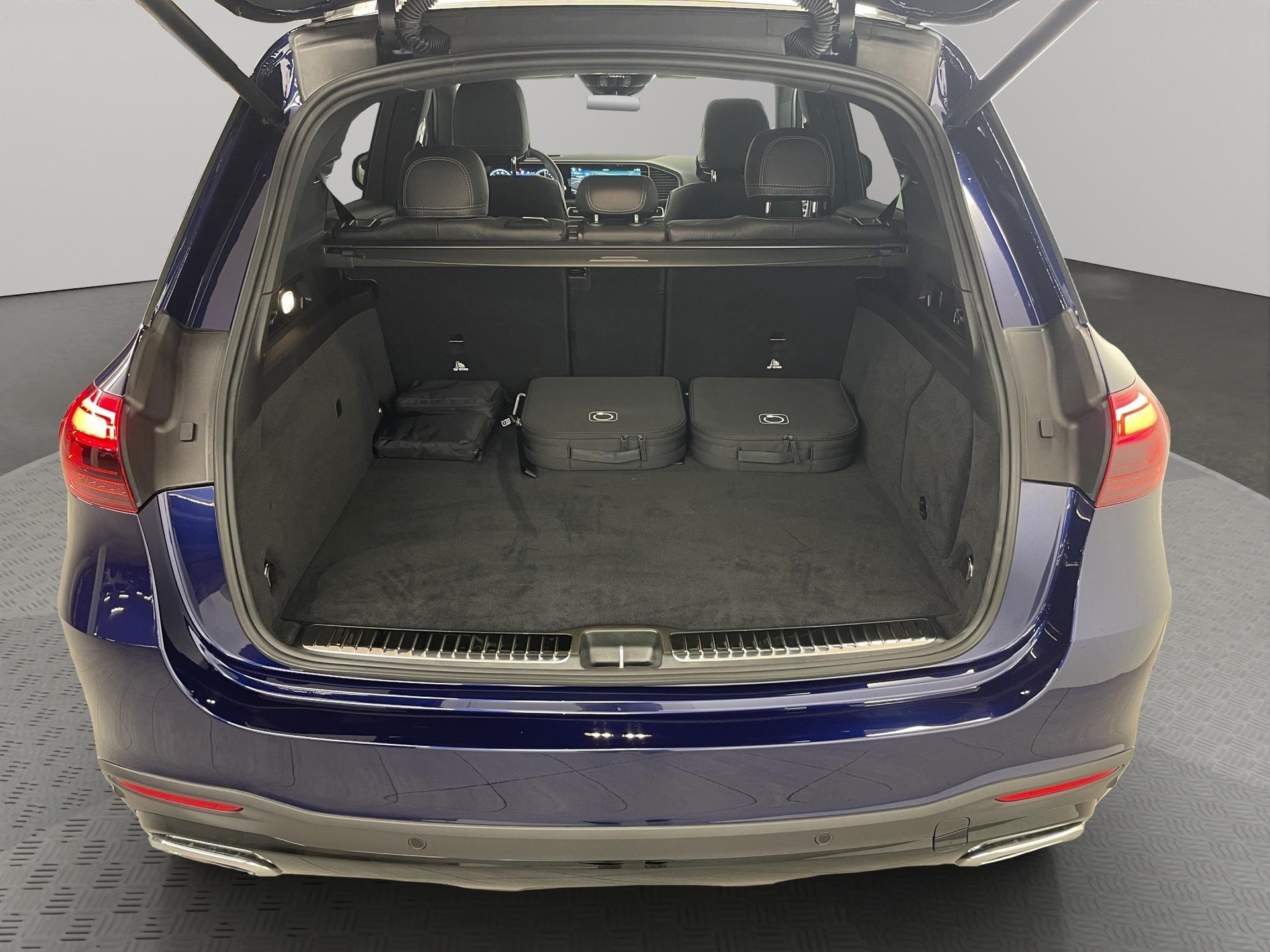 MERCEDES-BENZ GLE 400 e 4MATIC with EQ Hybrid Technology "EQ Star"-image-4
