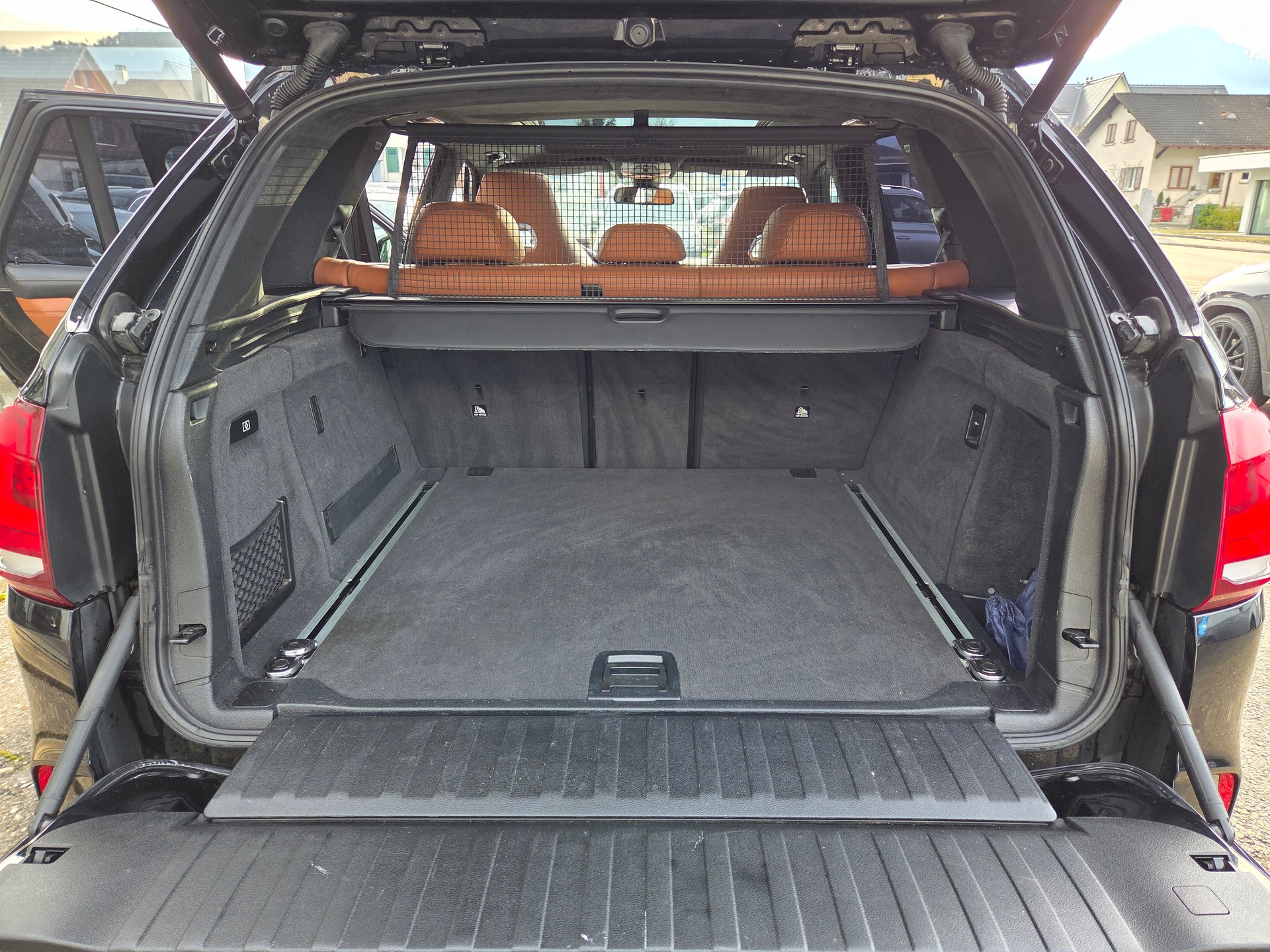 BMW X5M Steptronic-image-12